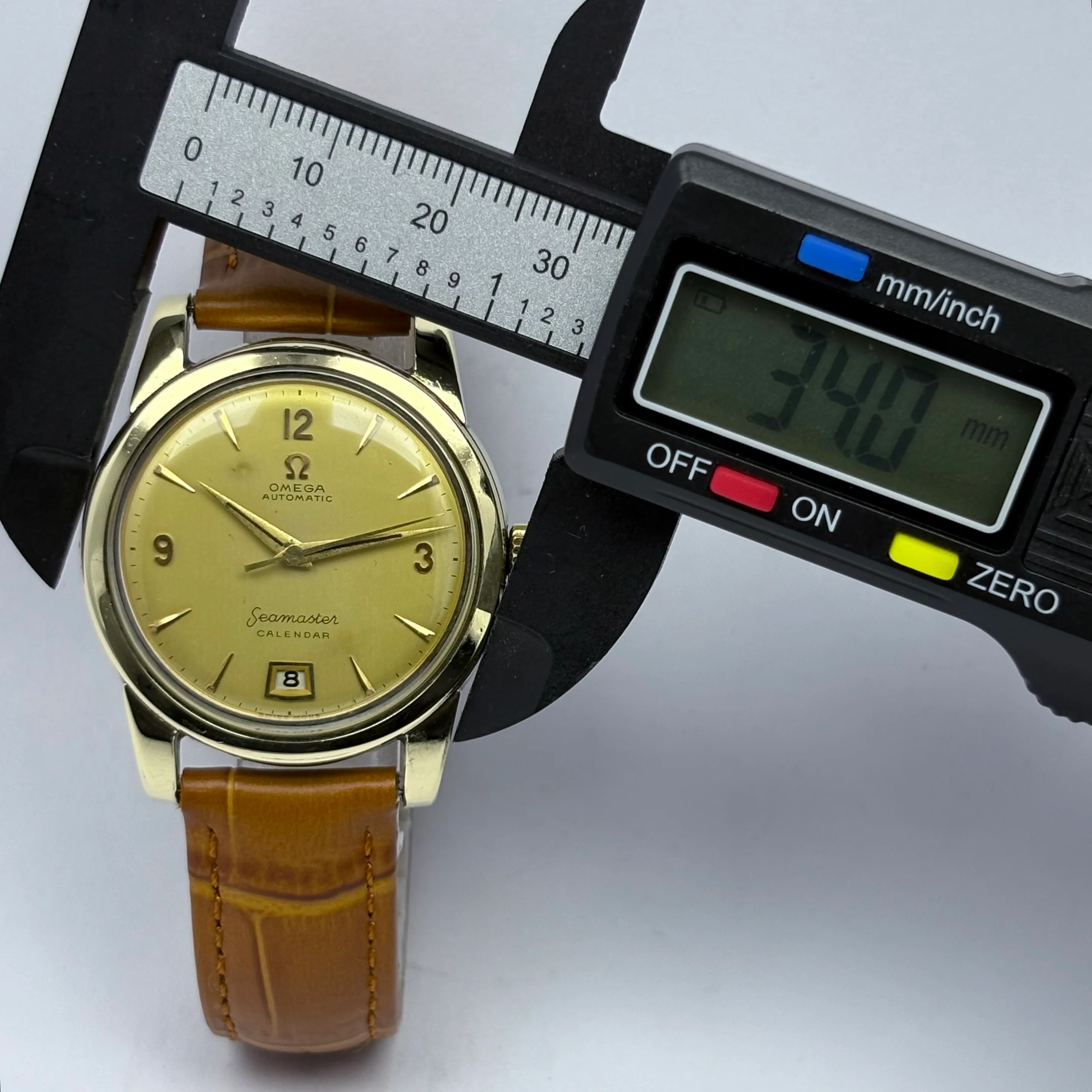 Reloj Omega Seamaster Calendar 2757 Automático - Image 9