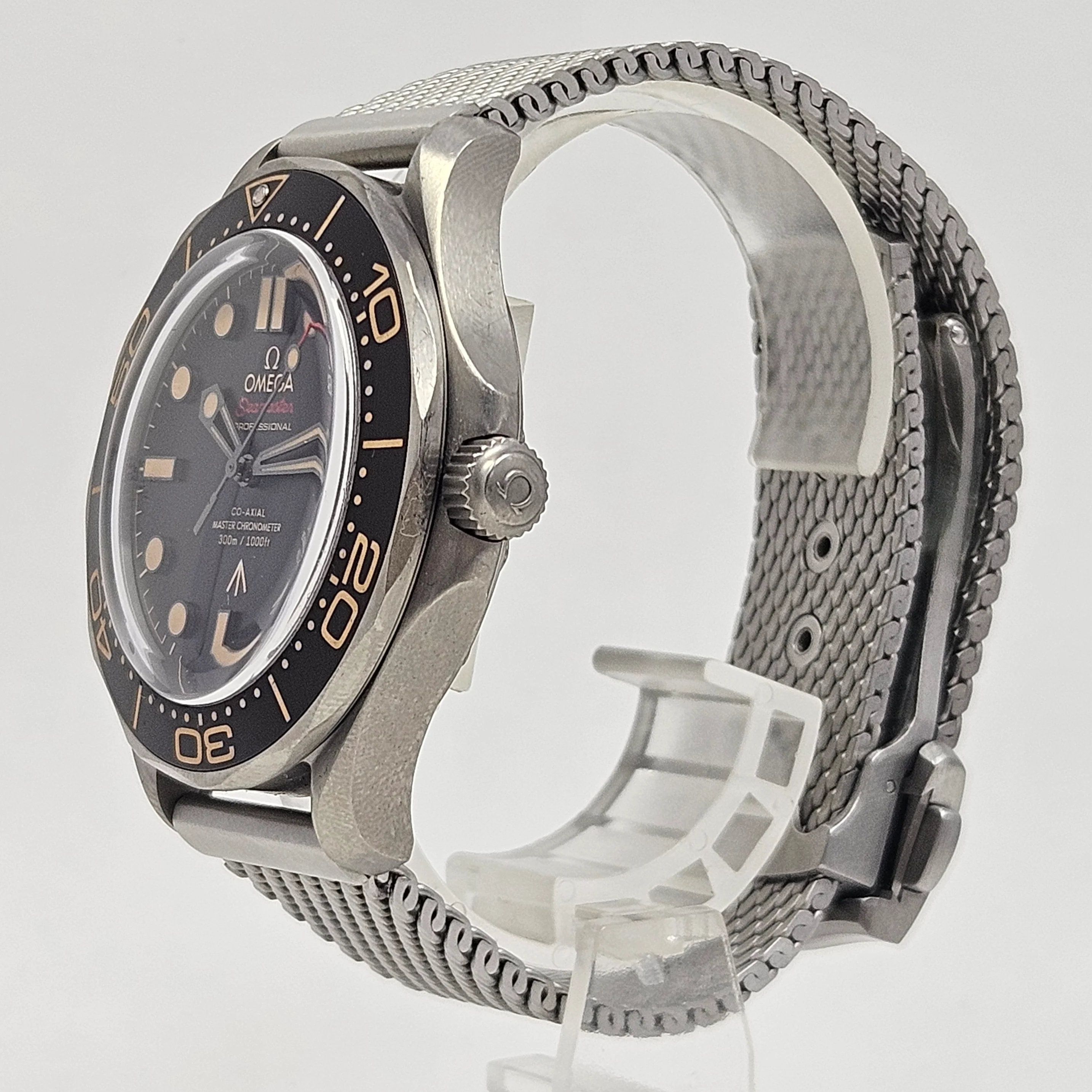 Reloj Omega Seamaster Diver 300M 007 Titanio Co-Axial Automático - Image 5