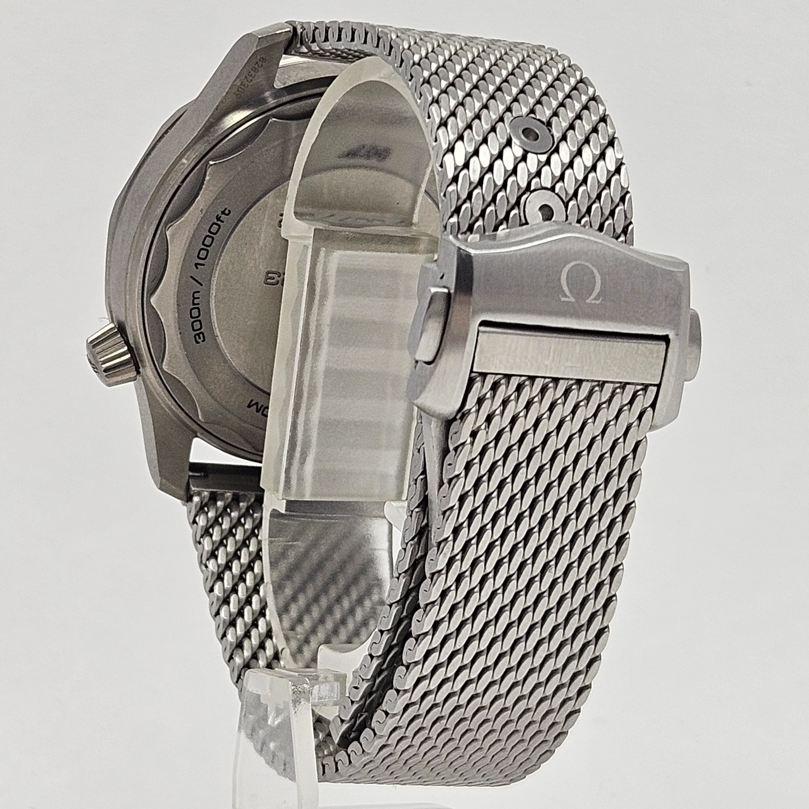 Reloj Omega Seamaster Diver 300M 007 Titanio Co-Axial Automático - Image 6