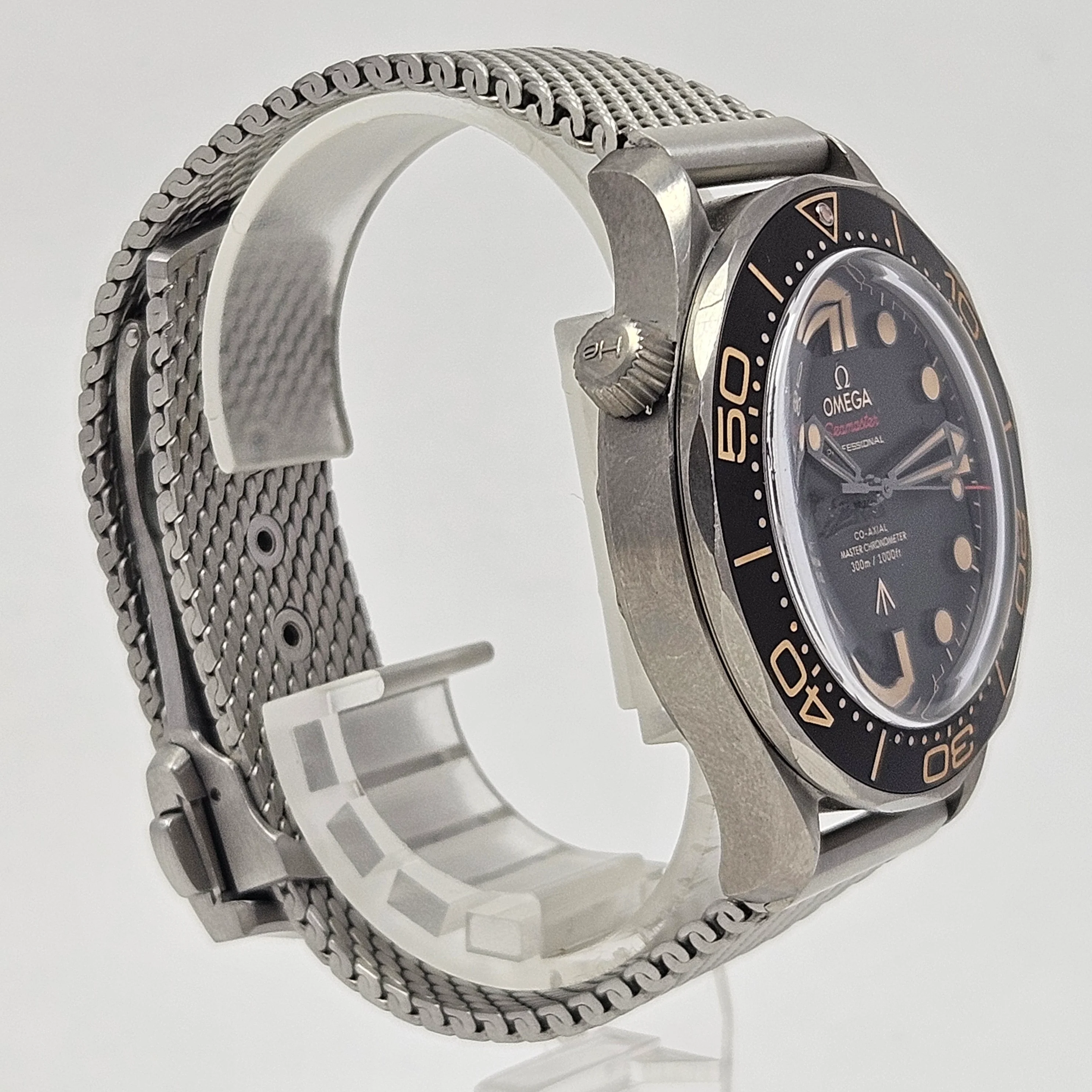 Reloj Omega Seamaster Diver 300M 007 Titanio Co-Axial Automático - Image 7