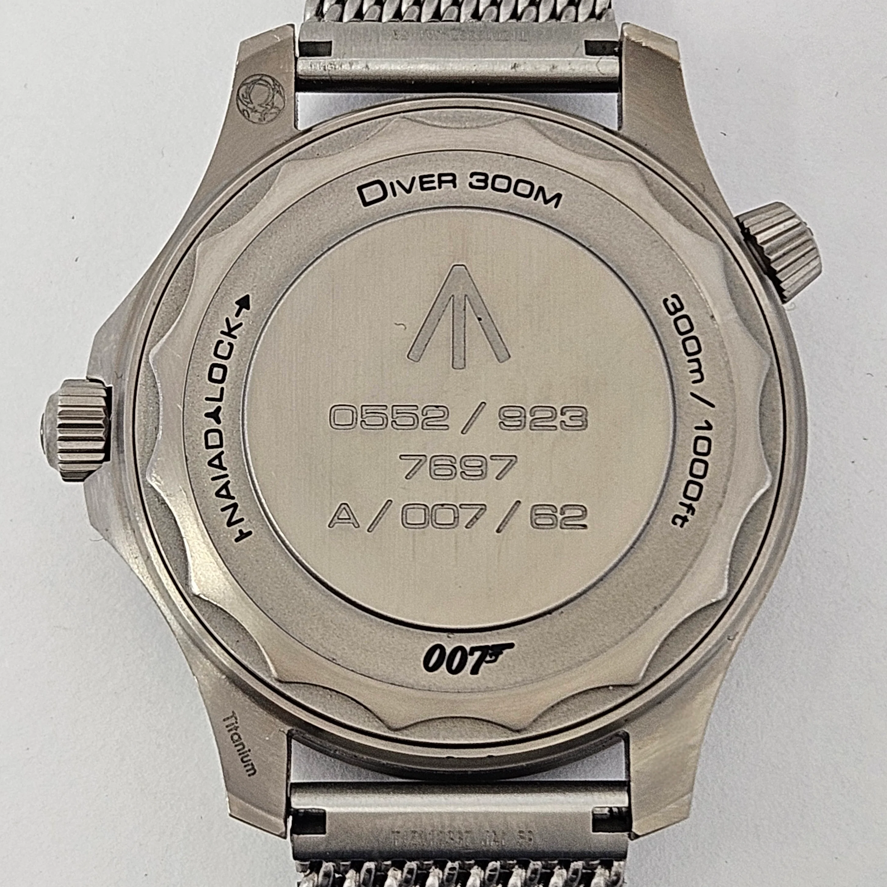 Reloj Omega Seamaster Diver 300M 007 Titanio Co-Axial Automático - Image 9