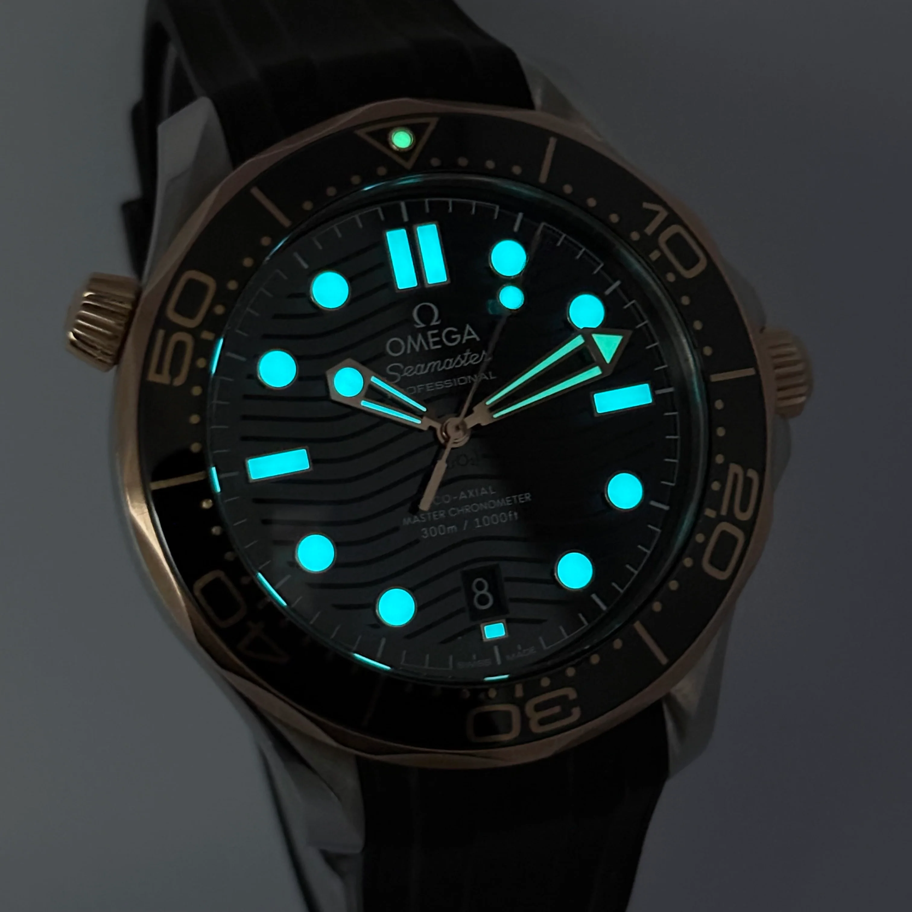 Reloj Omega Seamaster Diver 300M Automático Dorado - Image 3