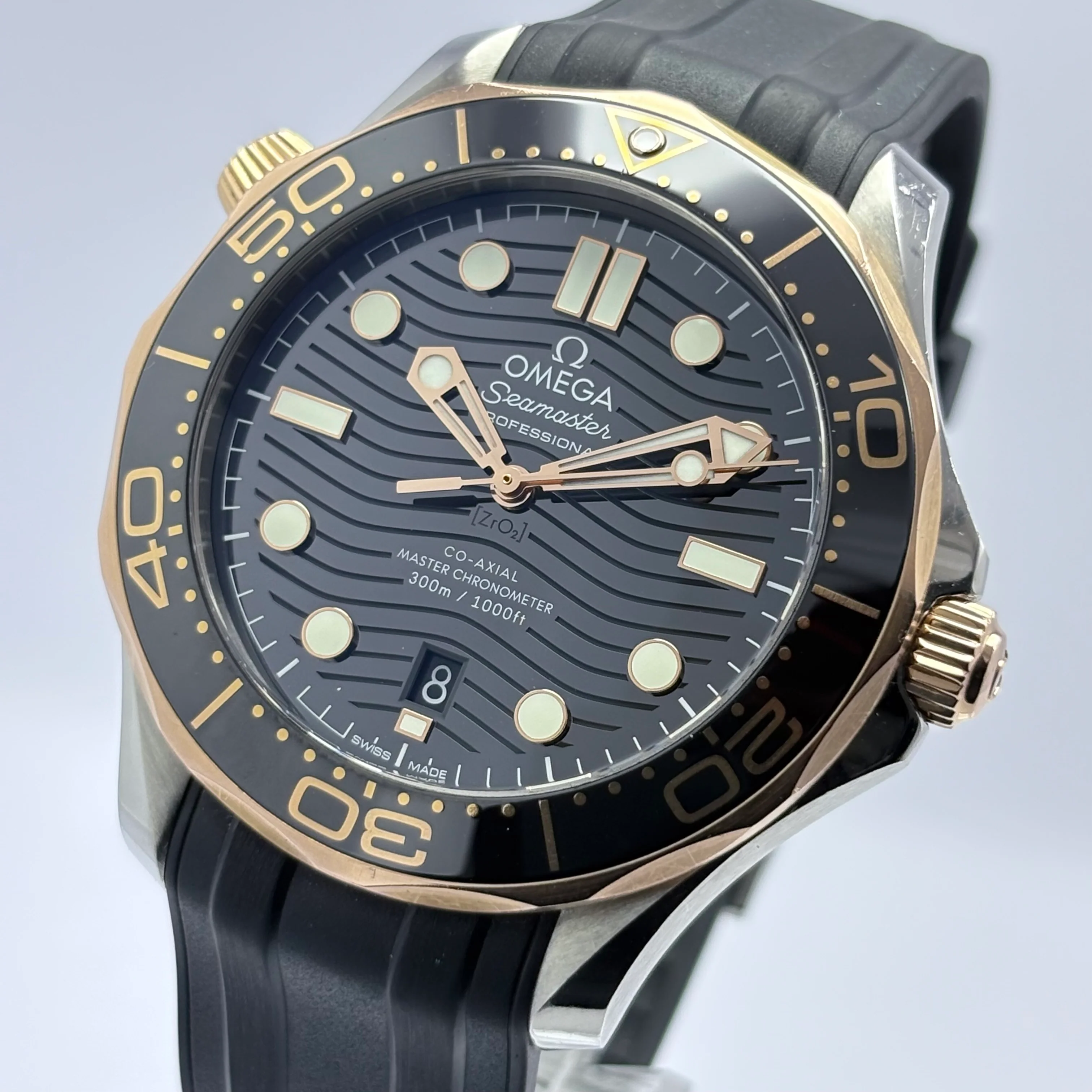 Reloj Omega Seamaster Diver 300M Automático Dorado - Image 4