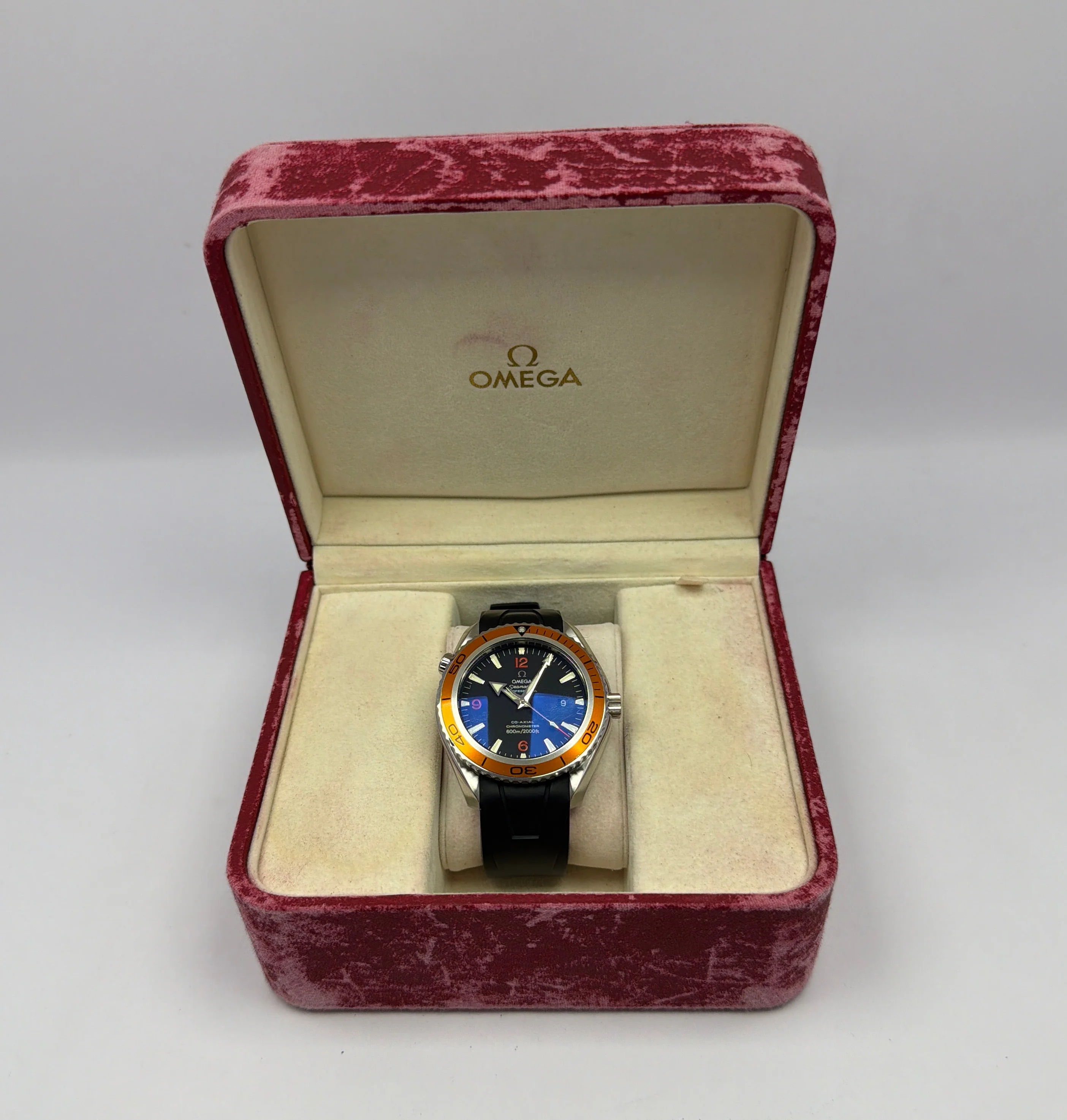 Reloj Omega Seamaster Planet Ocean 600M Automático - Image 3