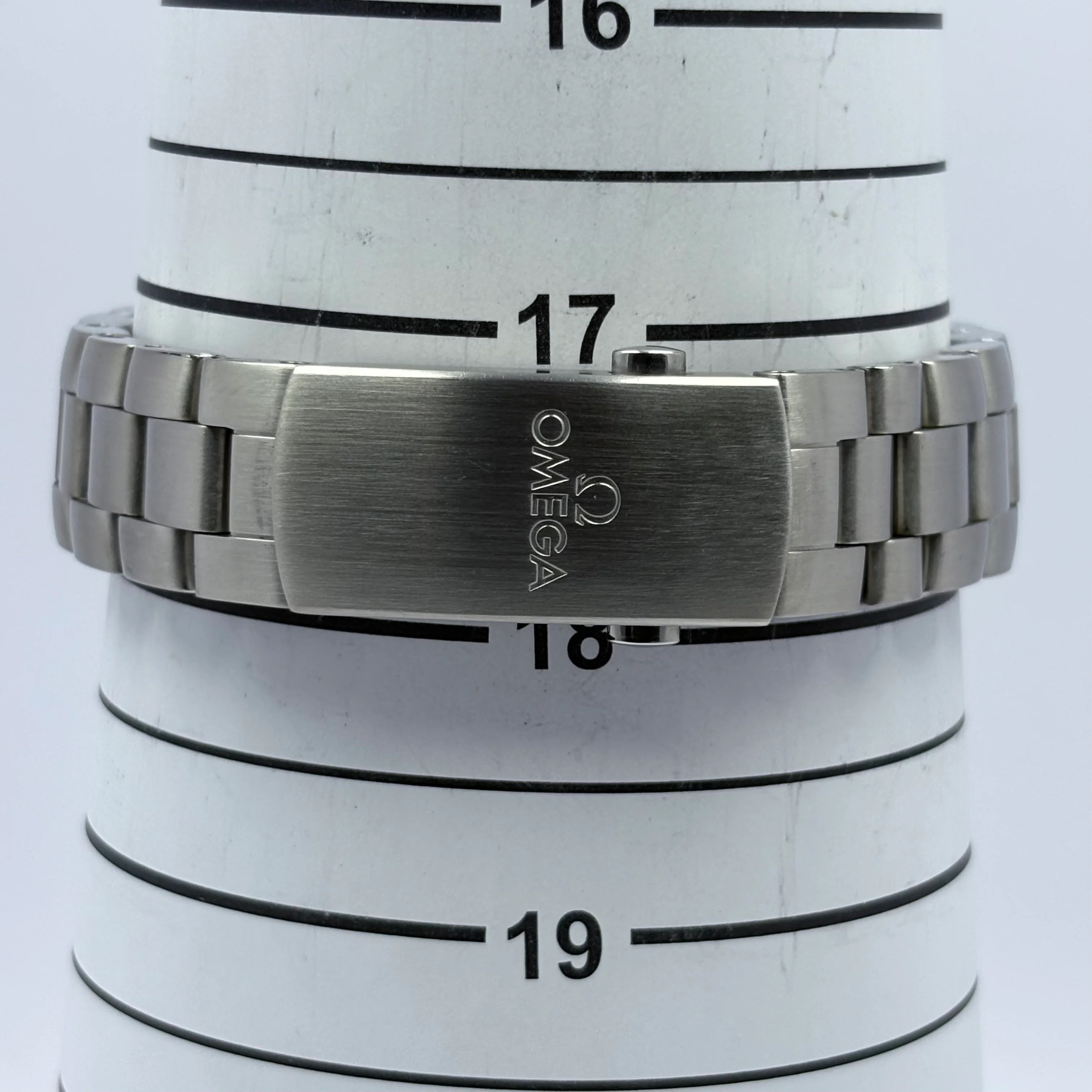 Reloj Omega Seamaster Planet Ocean 600M Automático - Image 8