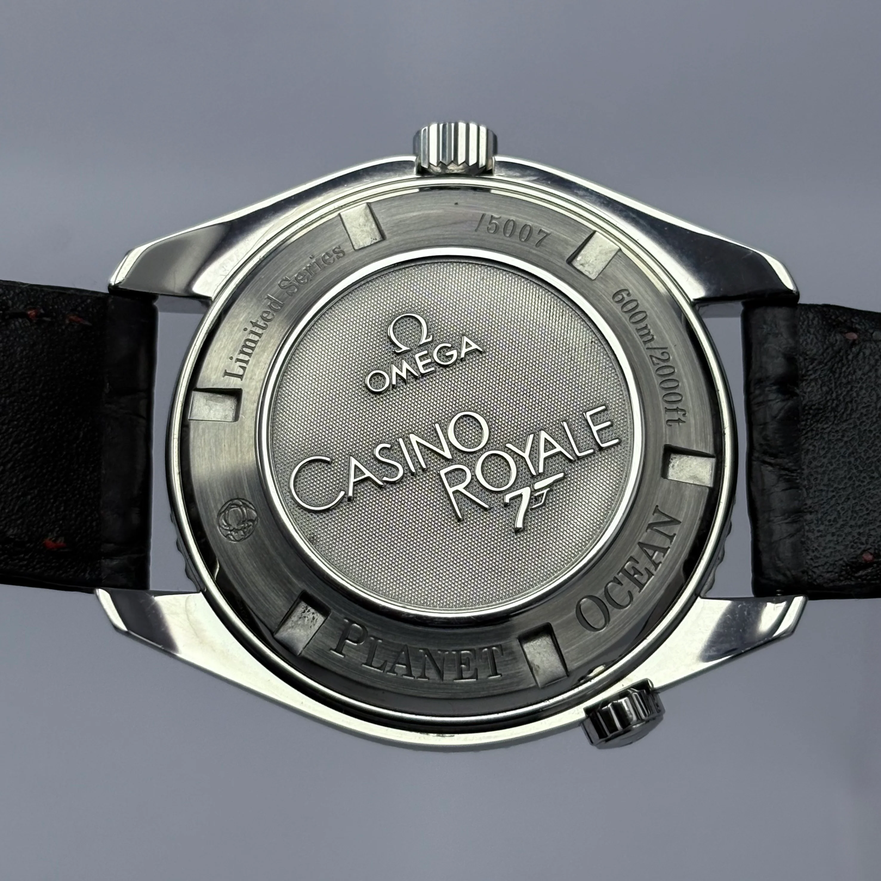 Reloj Omega Seamaster Planet Ocean Casino Royale 007 Automático - Image 7