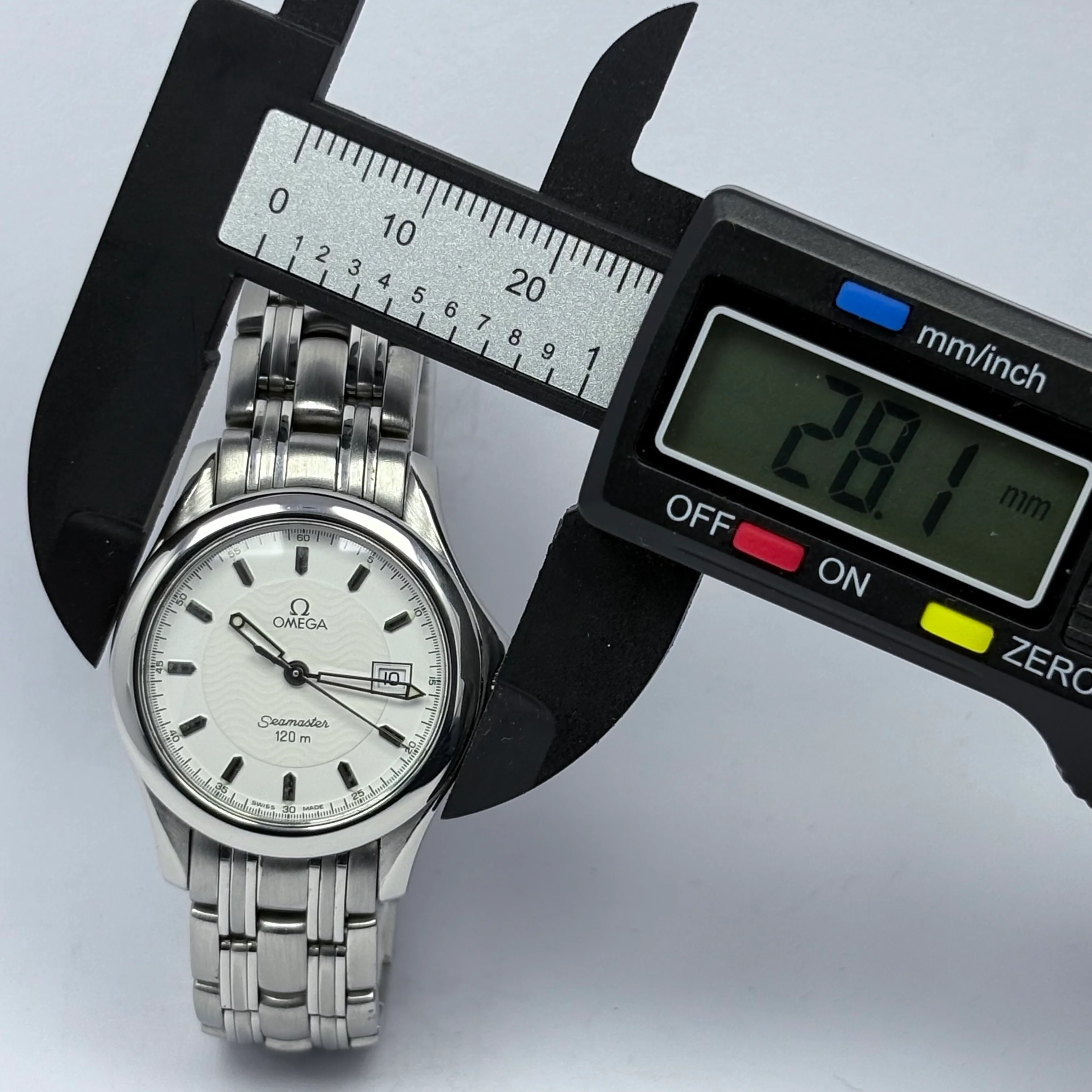Reloj Omega Seamaster Dama Quartz - Image 9