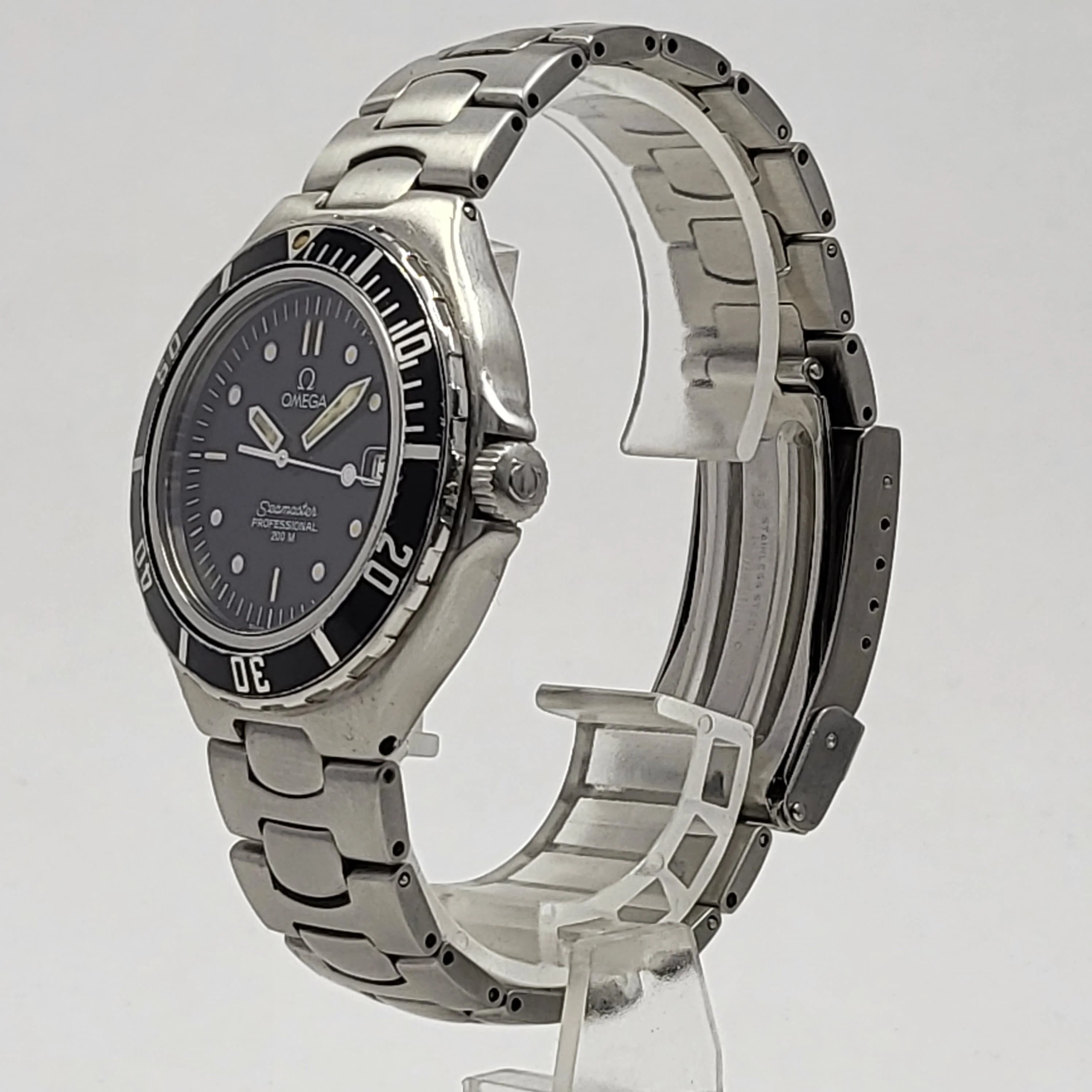Reloj Omega Seasmaster Pre bond Quartz - Image 3