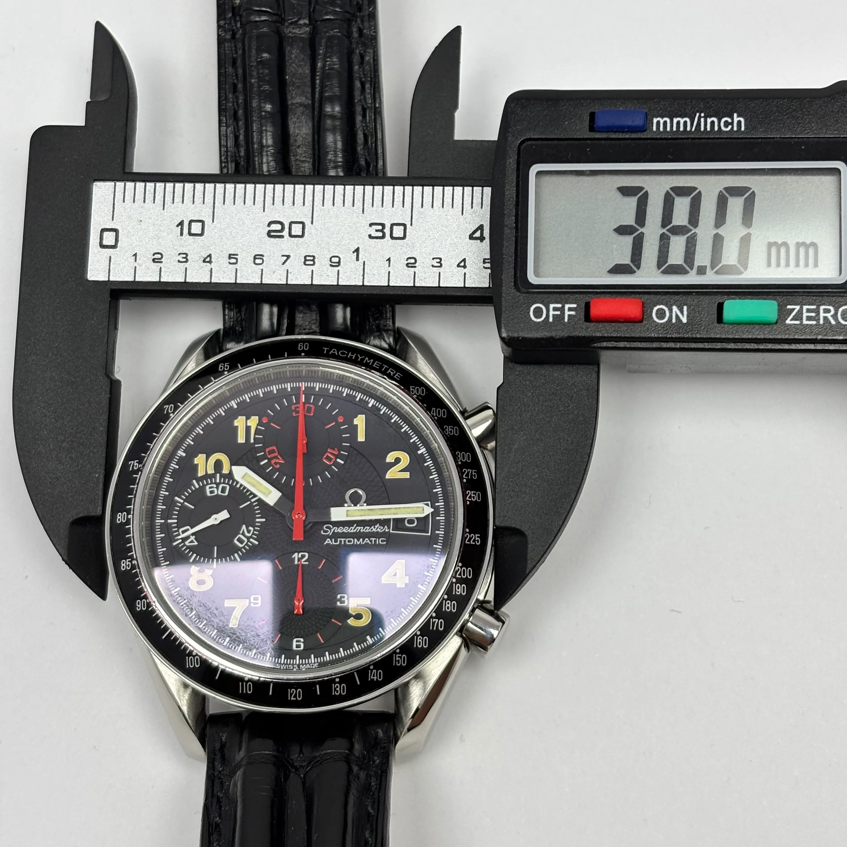 Reloj Omega Speedmaster Reduced Cronógrafo Automático - Image 8