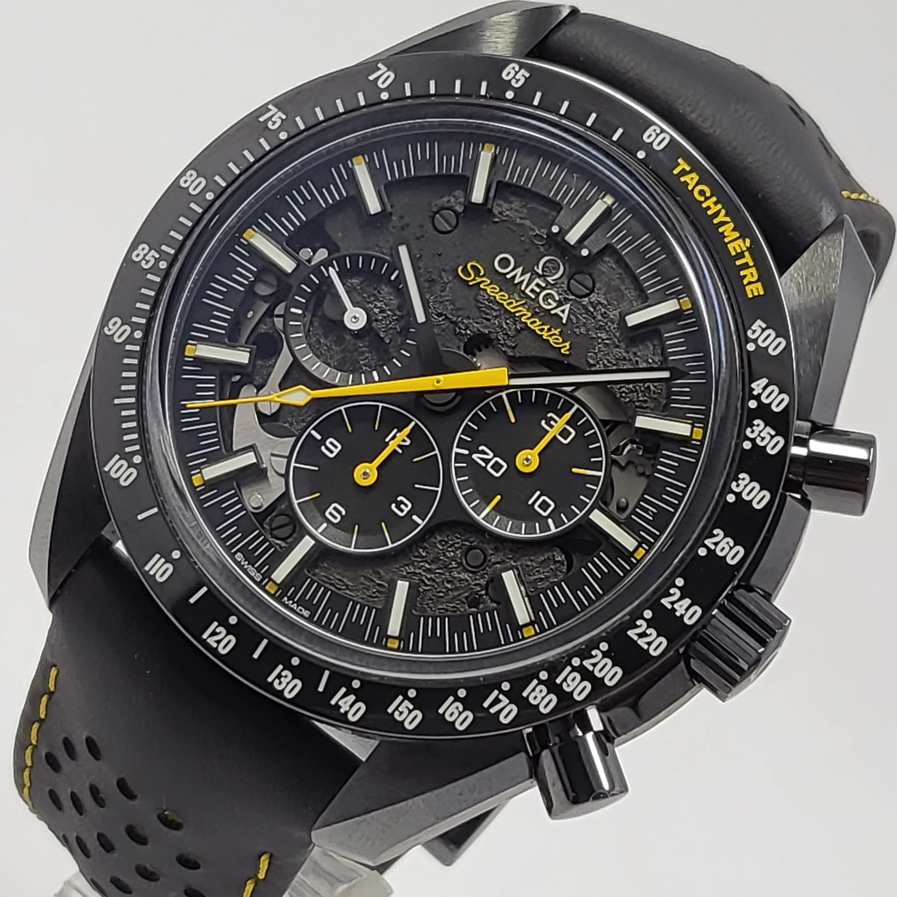 Reloj Omega Speedmaster Dark Side of the Moon Apollo 8 Cuerda - Image 2