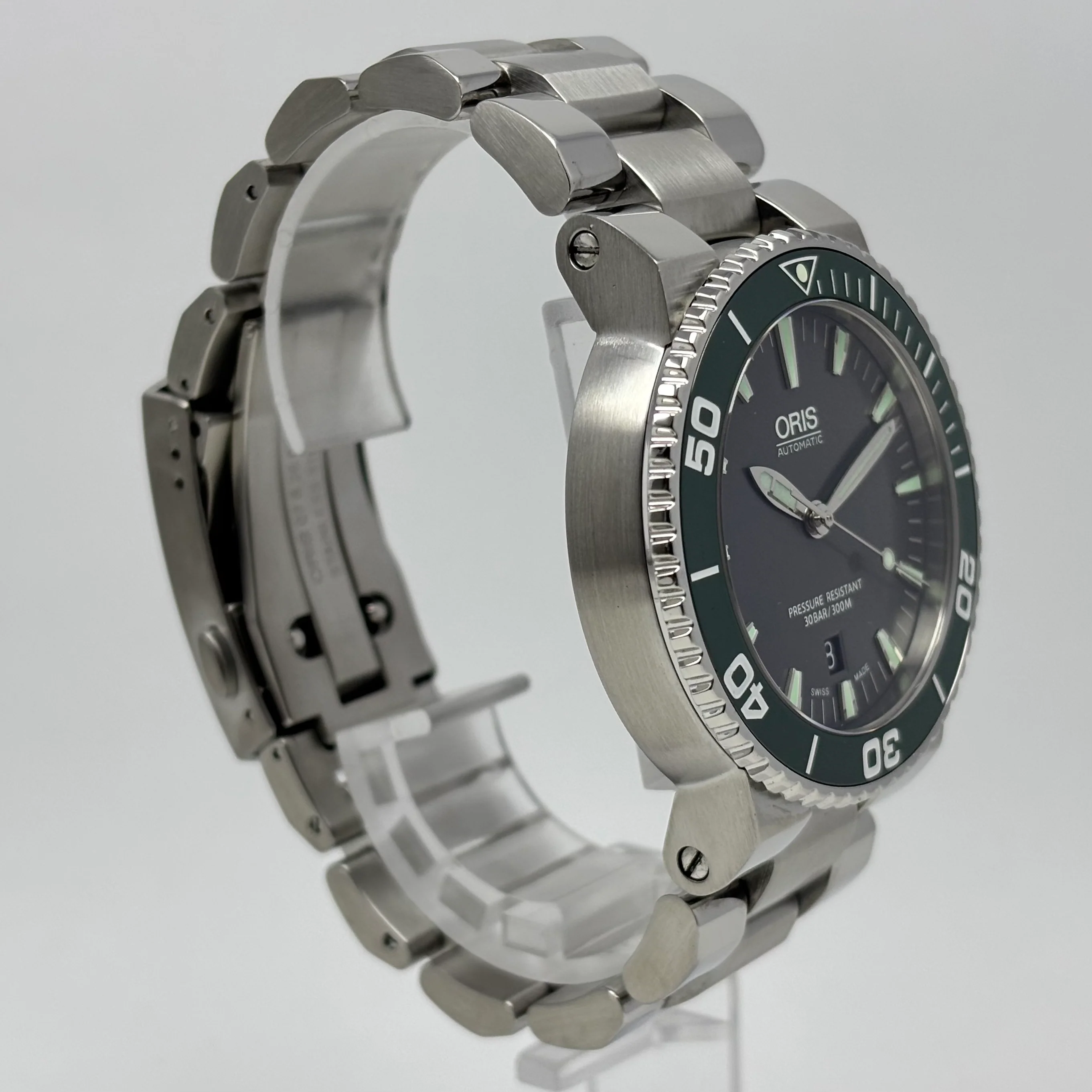 Reloj Oris Aquis Date Automático Hulk - Image 6