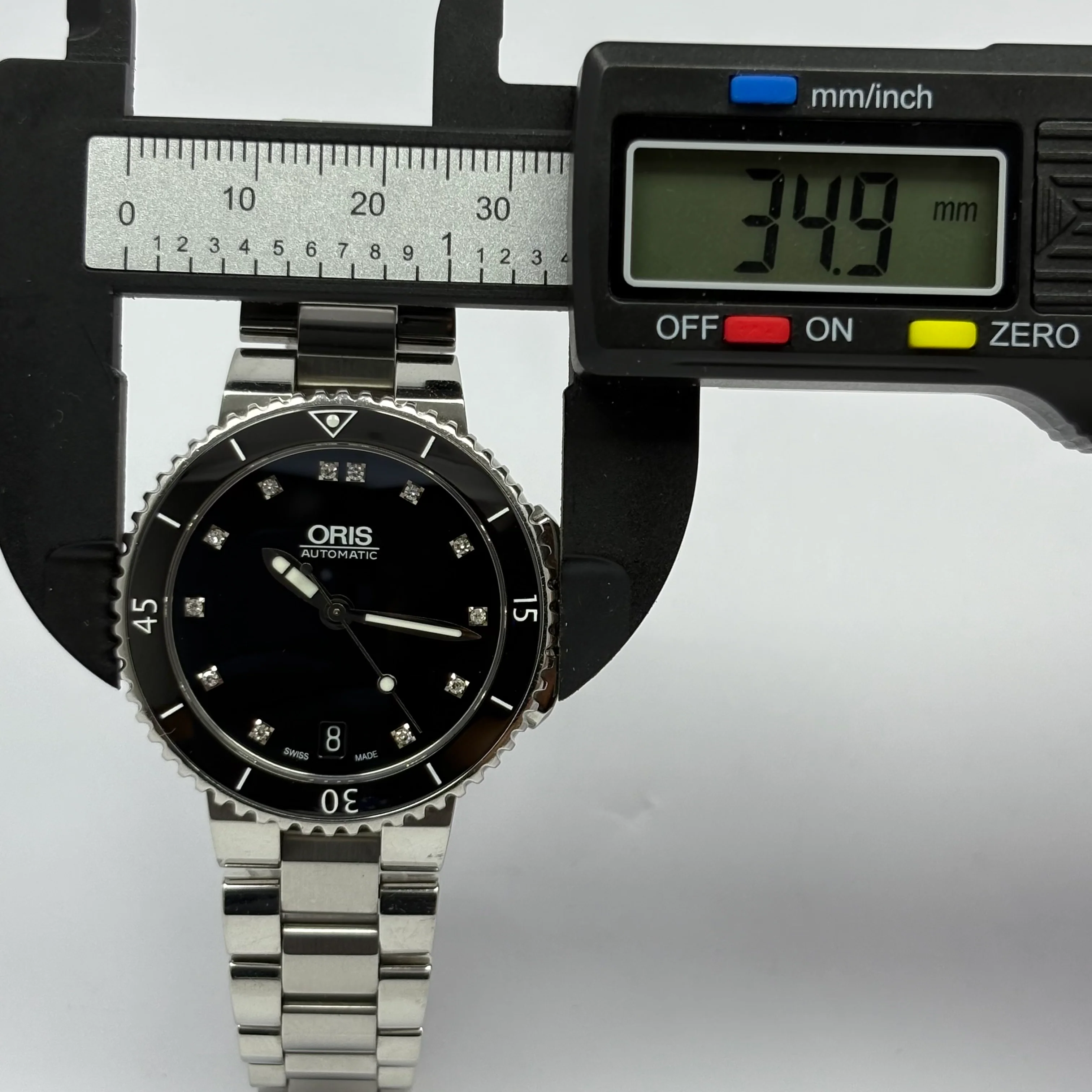 Reloj Oris Aquis Date Diamond Mark Automático - Image 6