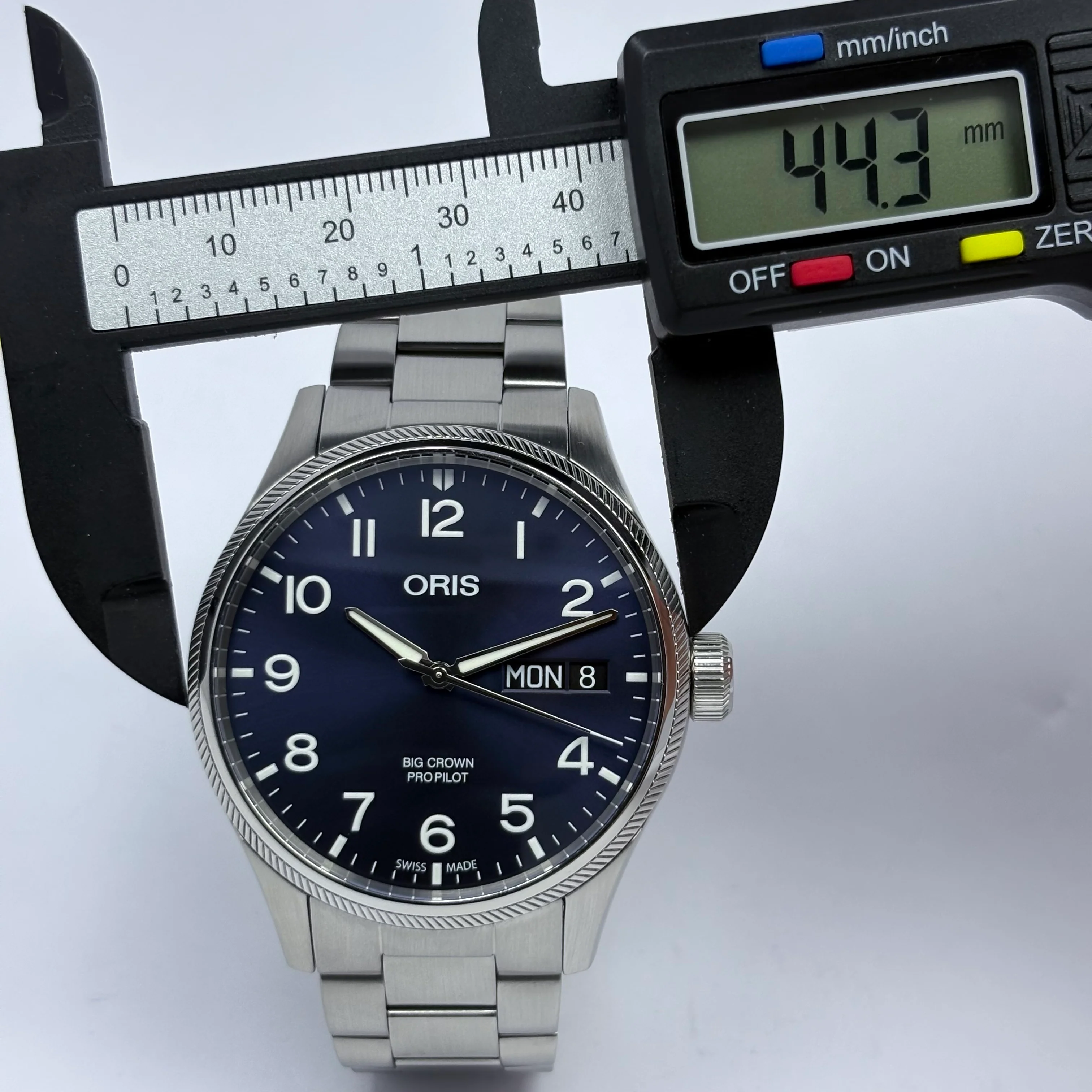 Reloj Oris Big Crown Propilot Big Day-Date Automático - Image 7