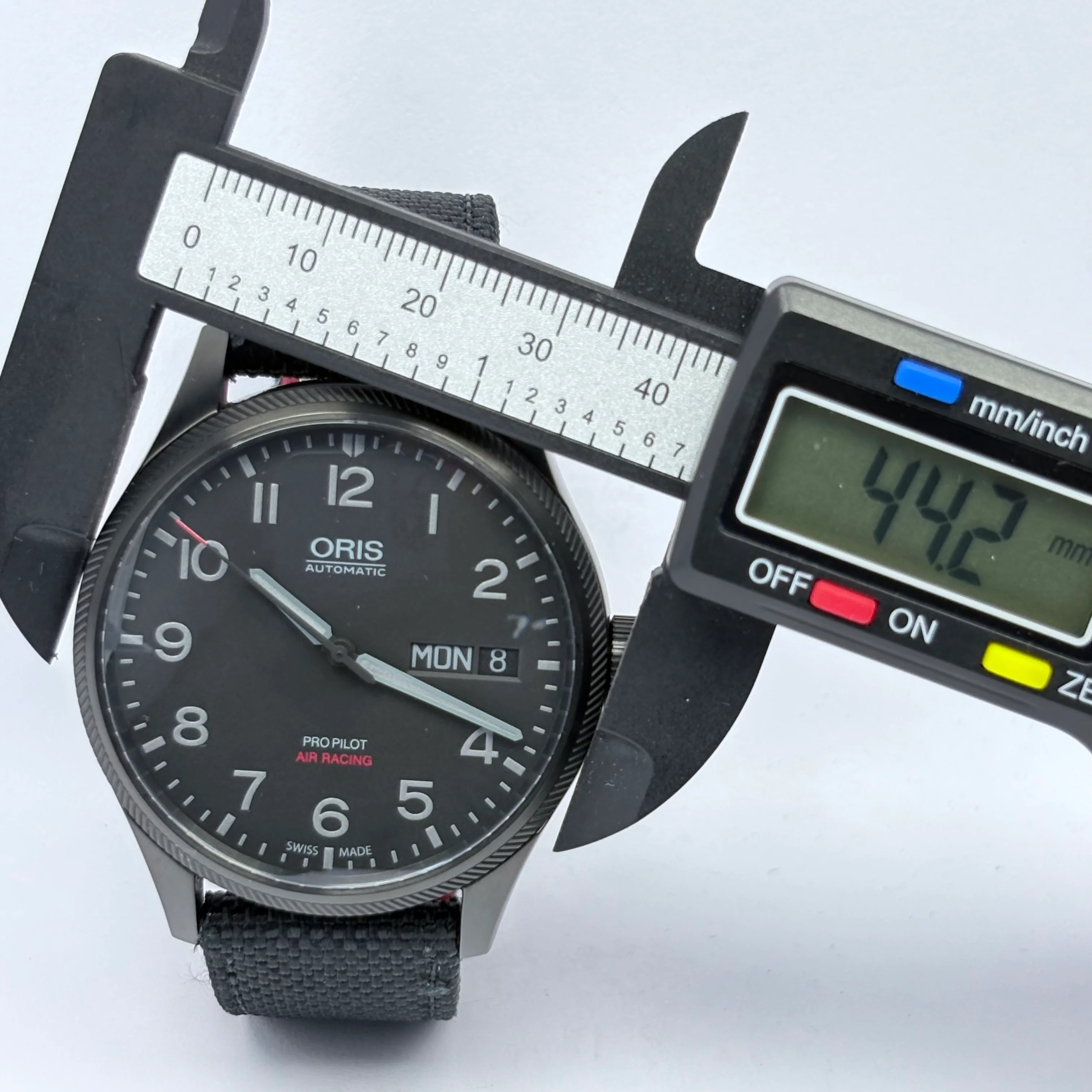 Reloj Oris ProPilot Air Racing Edition V Automático - Image 11