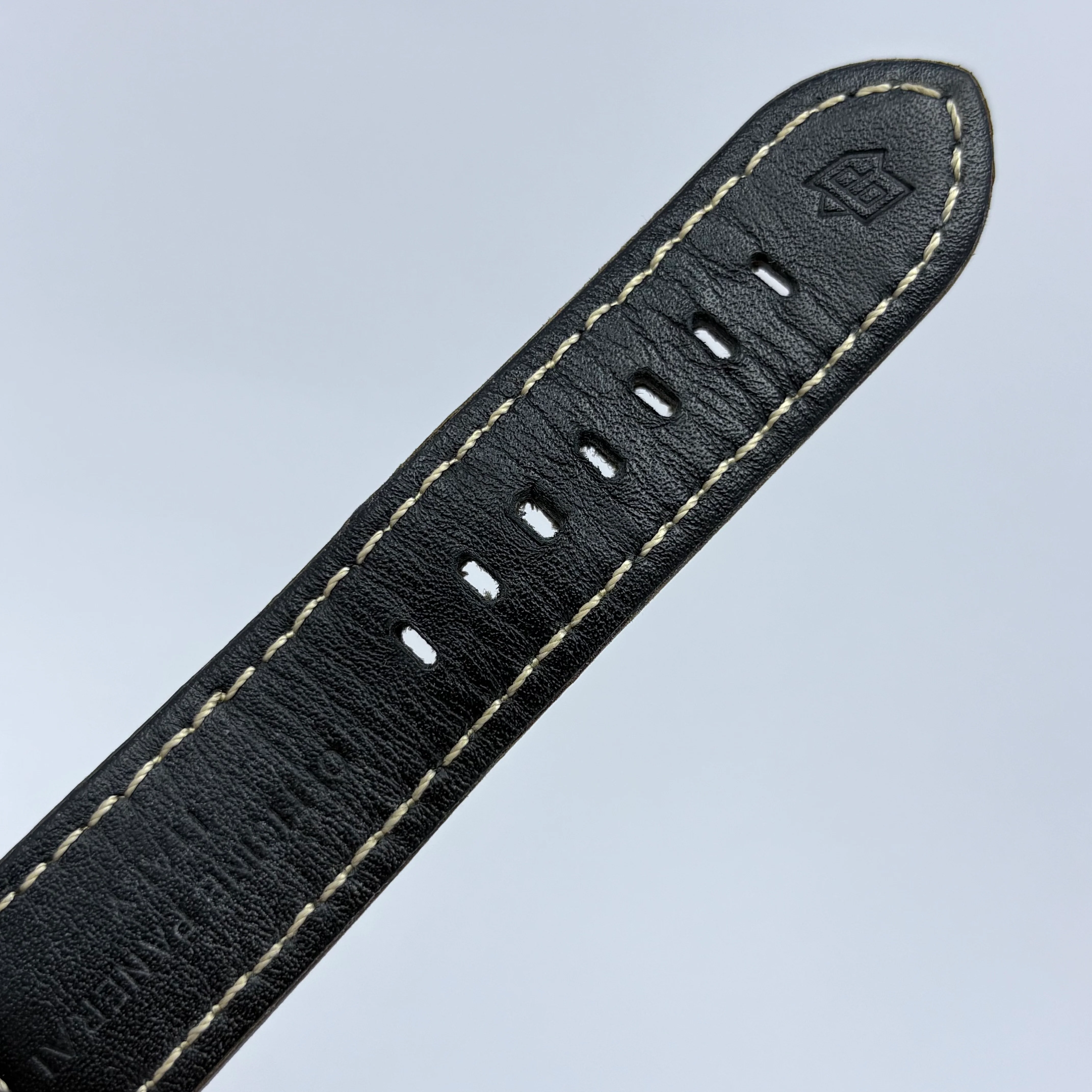 Reloj Panerai Luminor Base Cuerda Manual - Image 7