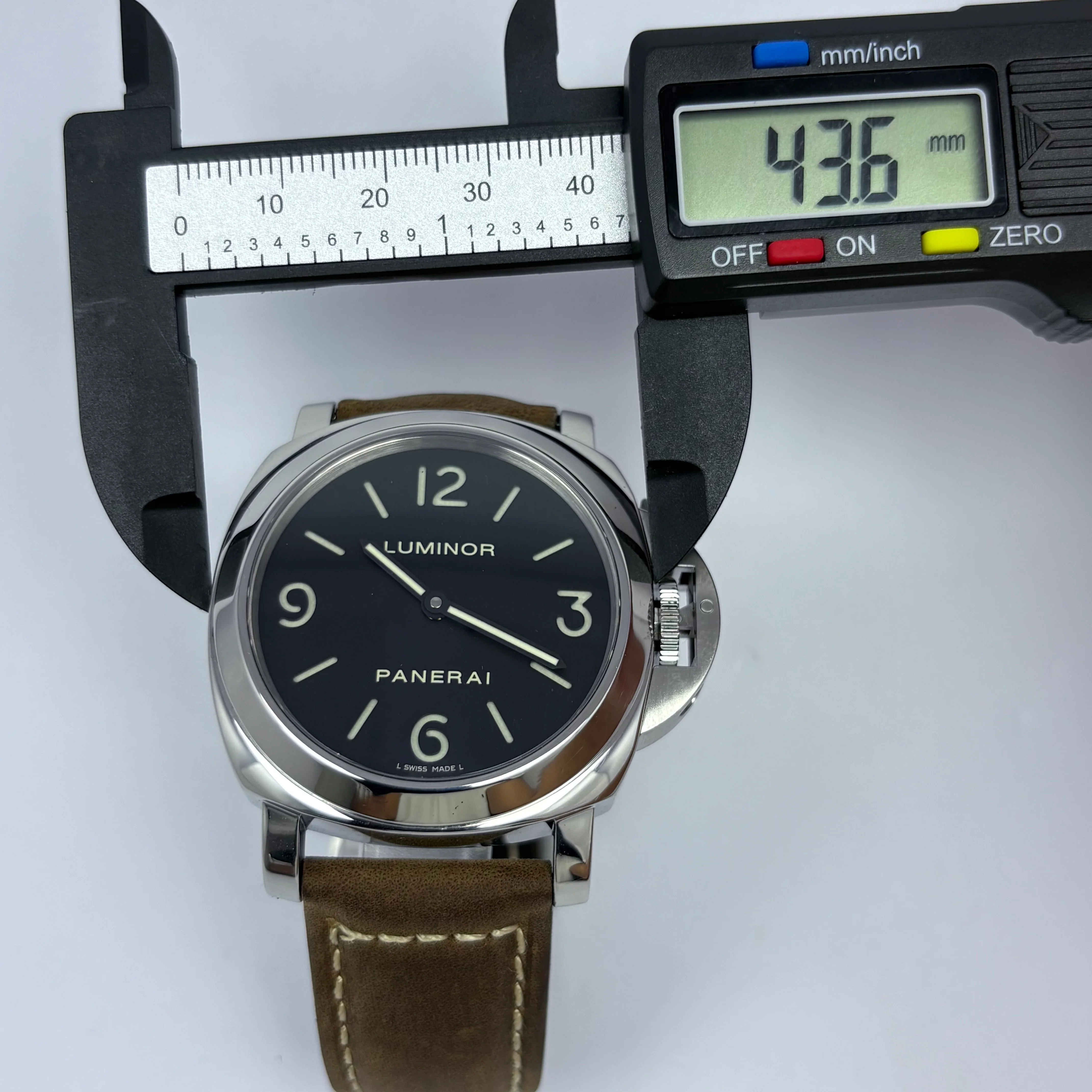 Reloj Panerai Luminor Base Cuerda Manual - Image 9