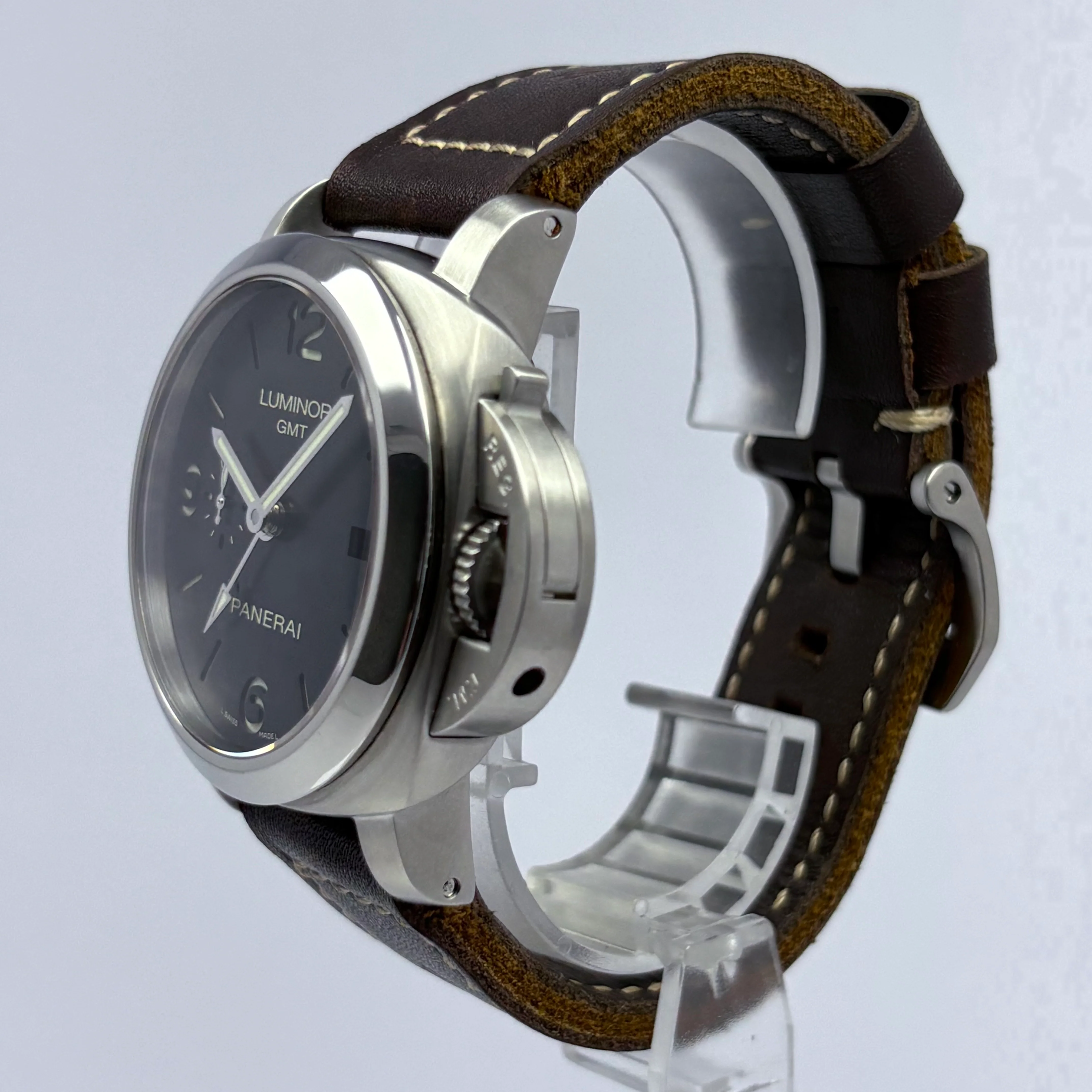 Reloj Panerai Luminor 1950 3 Days
GMT Automático - Image 4