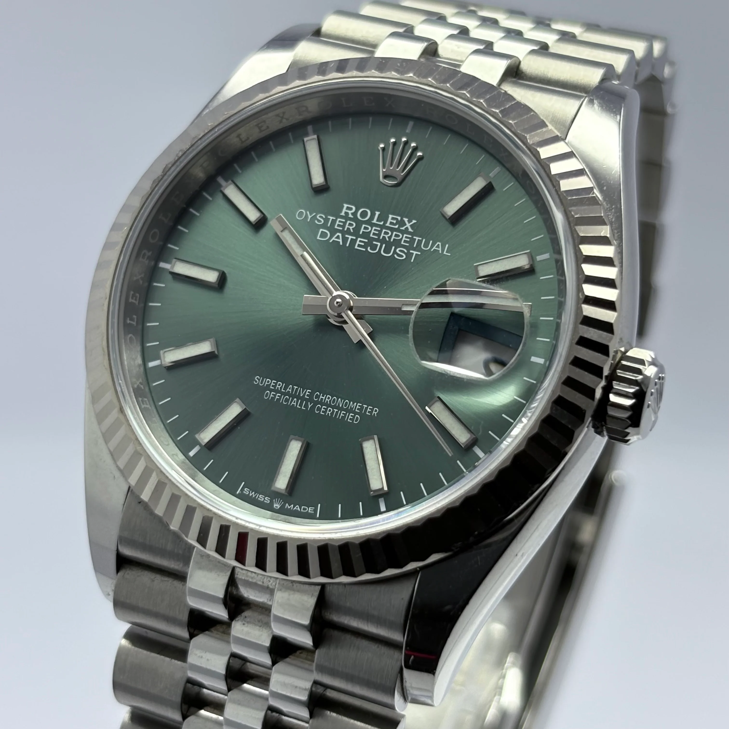 Reloj Rolex Datejust 36 Green Jubilee Automático 126234 - Image 3