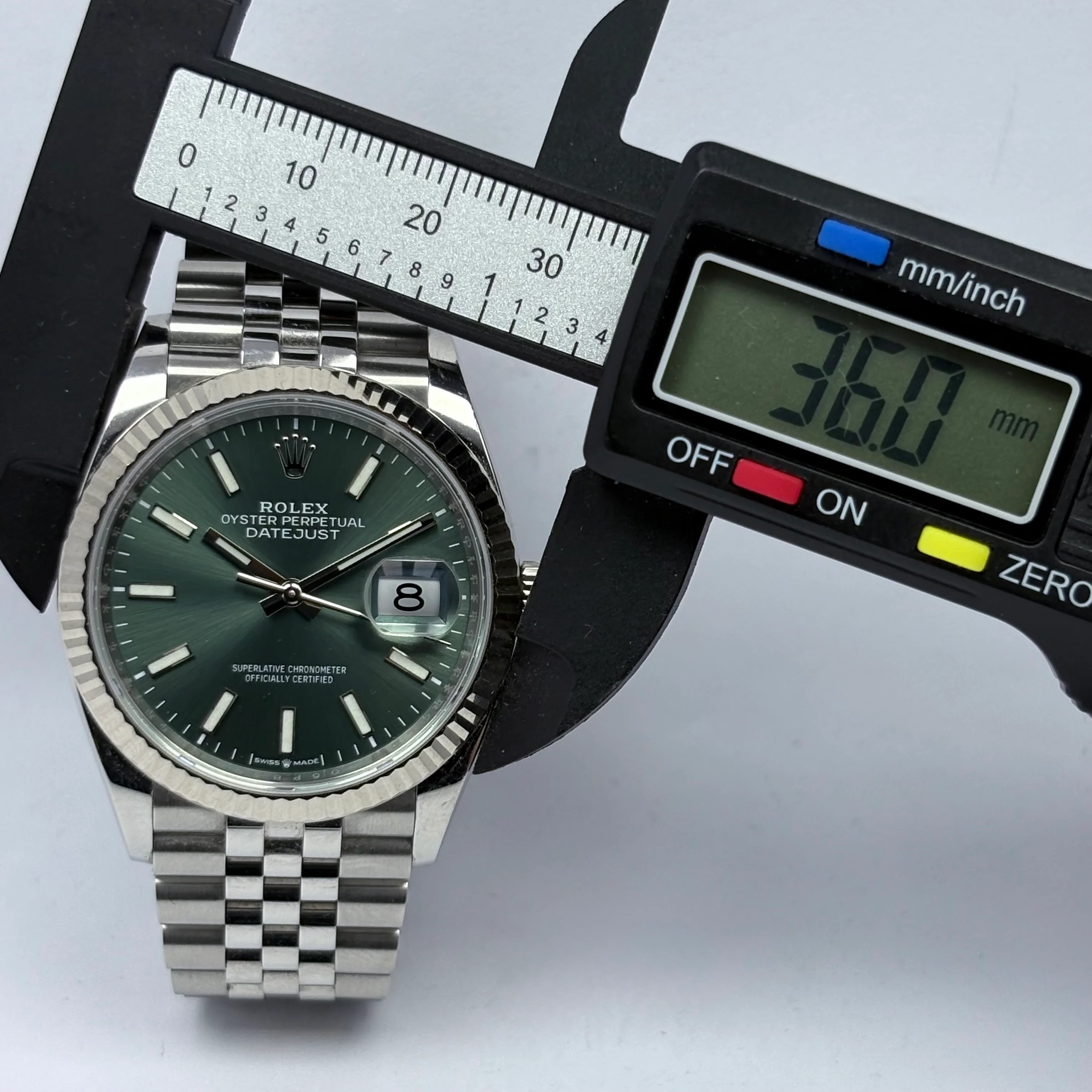 Reloj Rolex Datejust 36 Green Jubilee Automático 126234 - Image 9