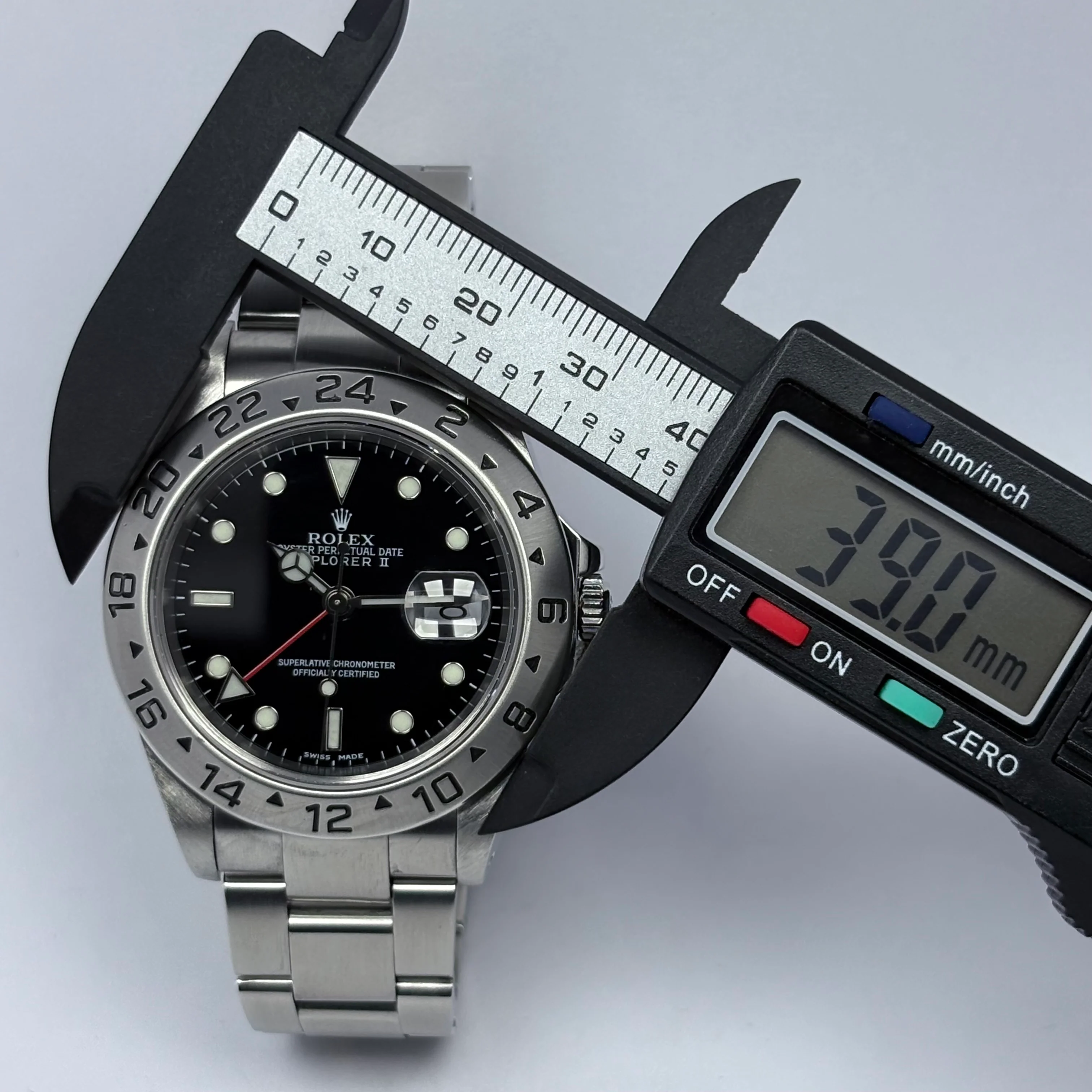 Reloj Rolex Explorer II 16570 Automático - Image 9