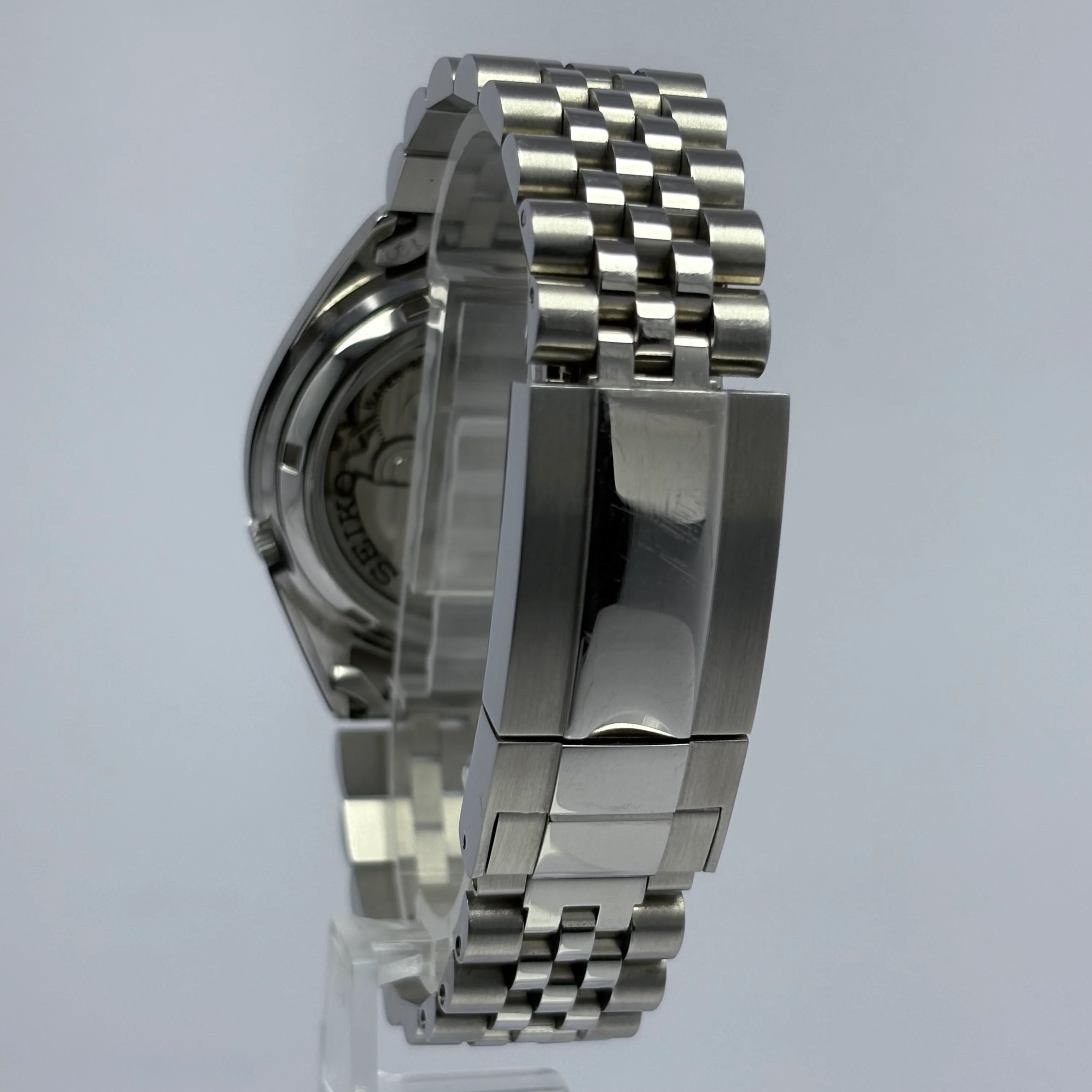 Reloj Seiko 5 Sport “Baby SARB” Automático - Image 6