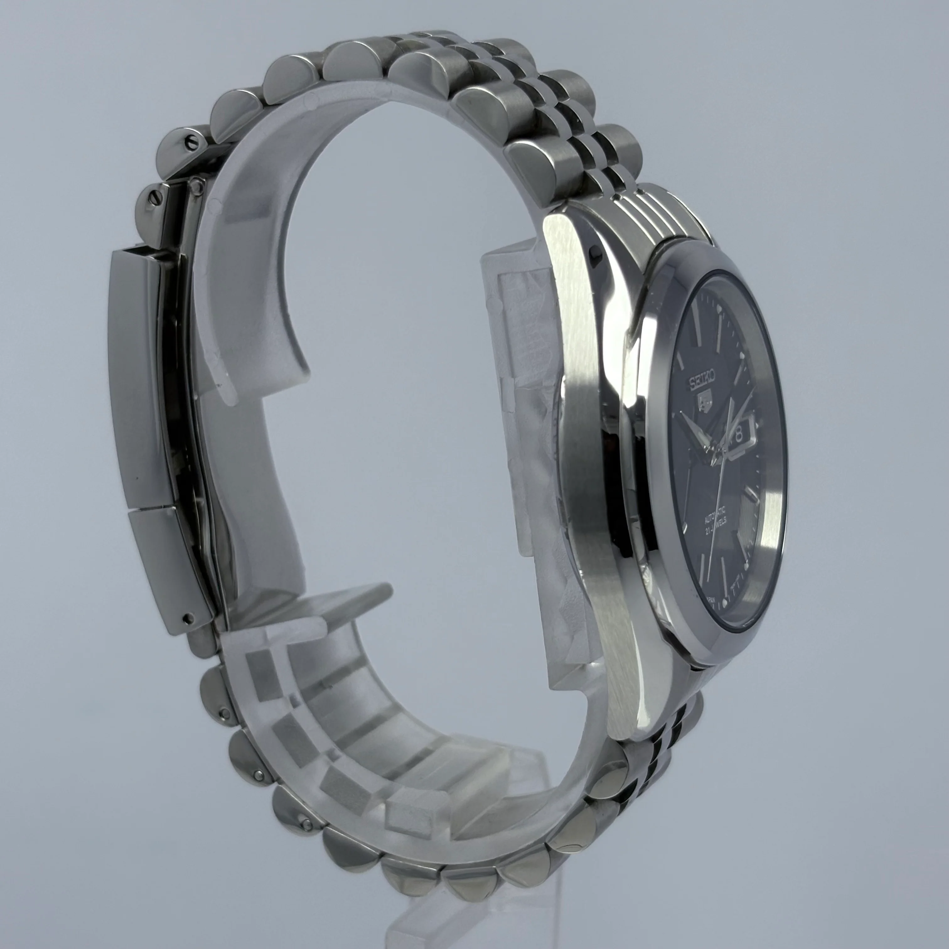 Reloj Seiko 5 Sport “Baby SARB” Automático - Image 7