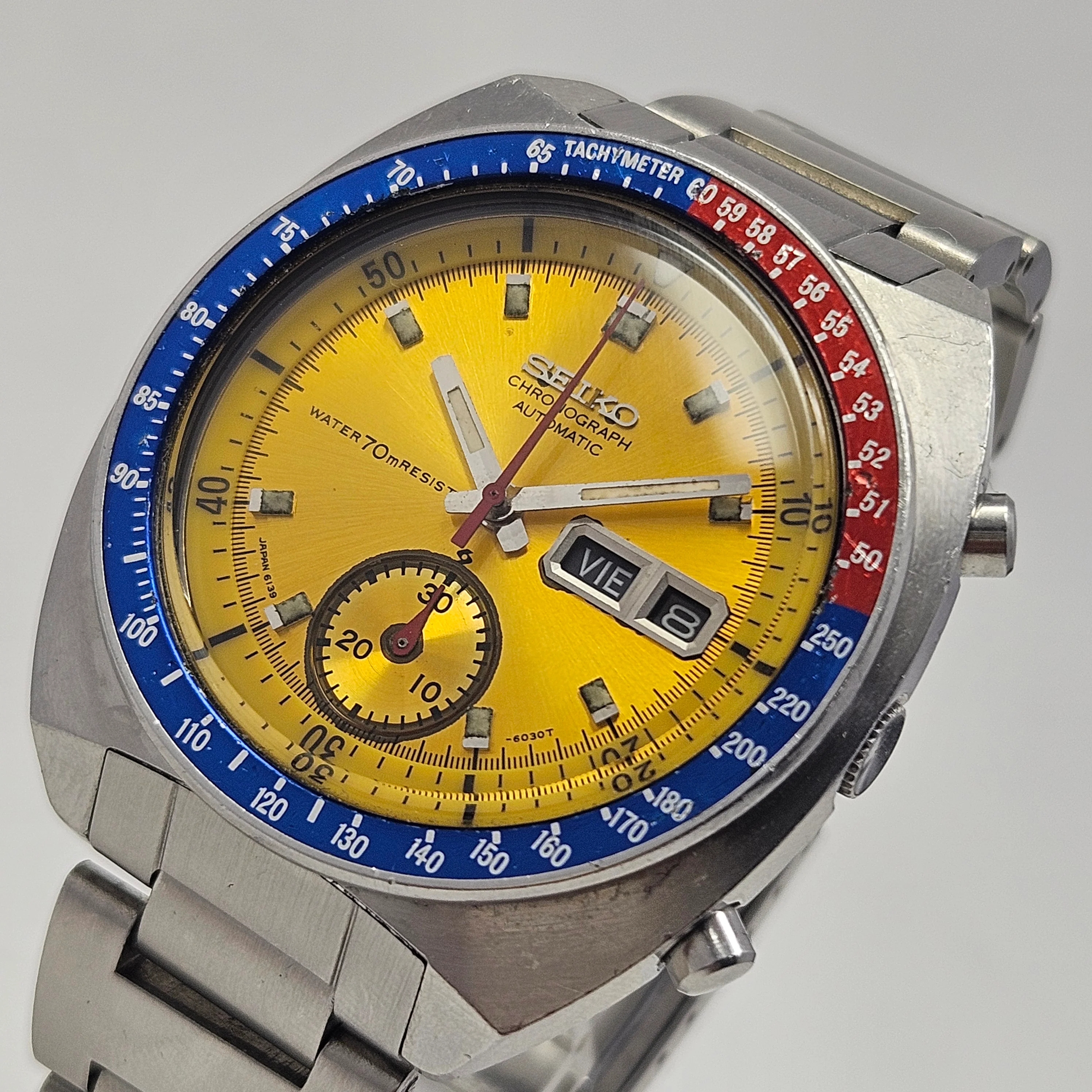 Reloj Seiko Pogue Yellow Dial Cronógrafo Automático - Image 2