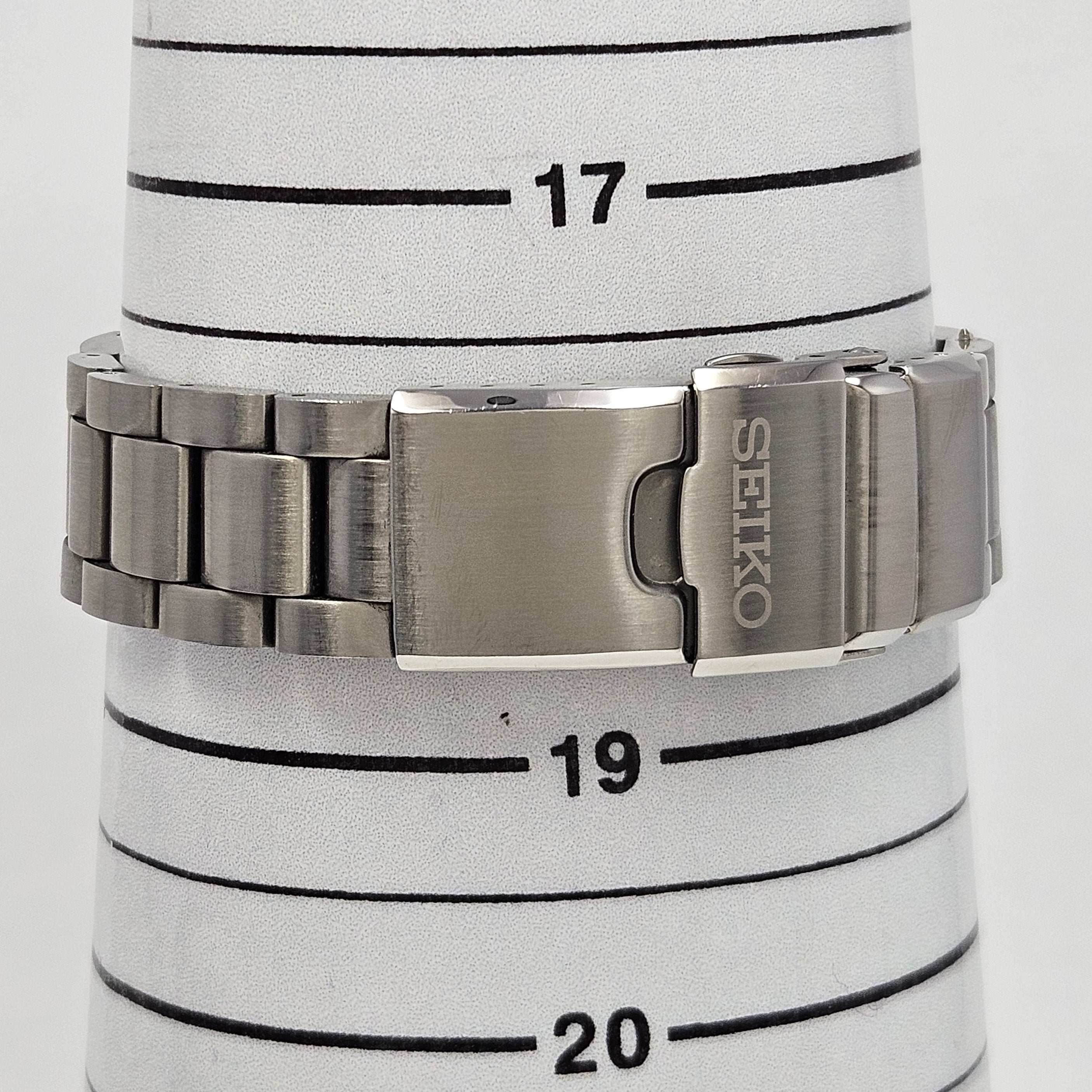 Reloj Seiko Prospex Captain Willar Apocalipse Automático - Image 8