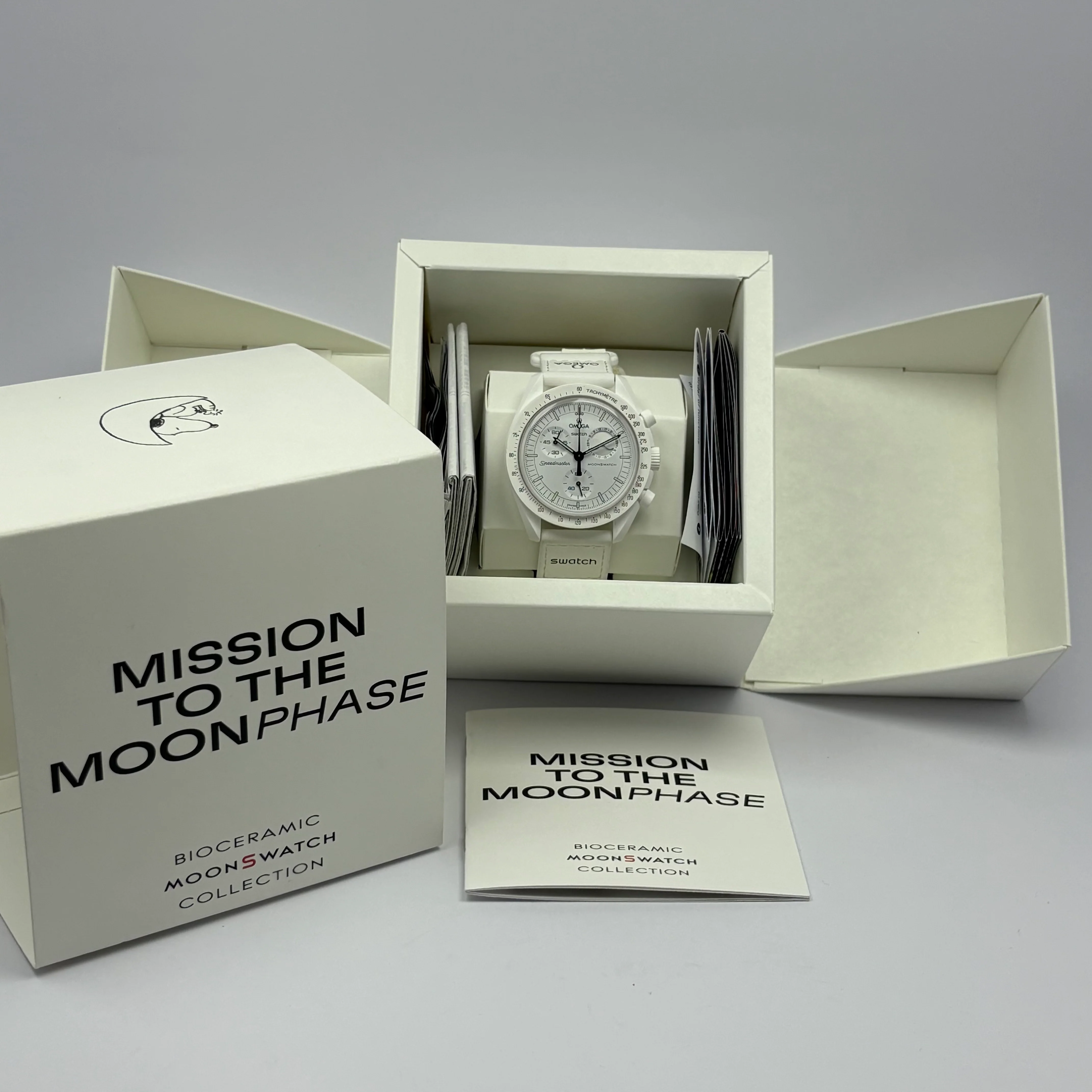 Reloj Omega x Swatch MoonSwatch Mission to the Moonphase Snoopy - Image 3