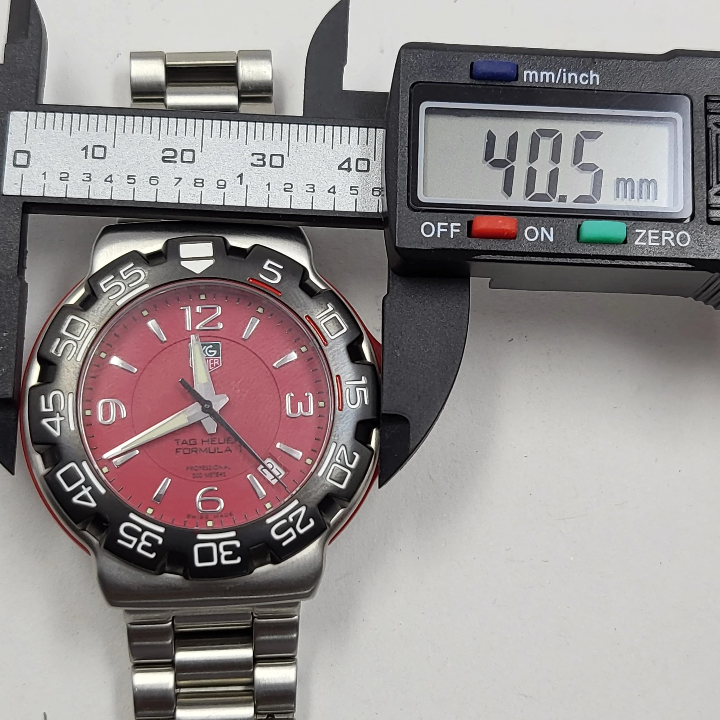 Reloj Tag Heuer F1 Rojo Cuachos Quartz - Image 6