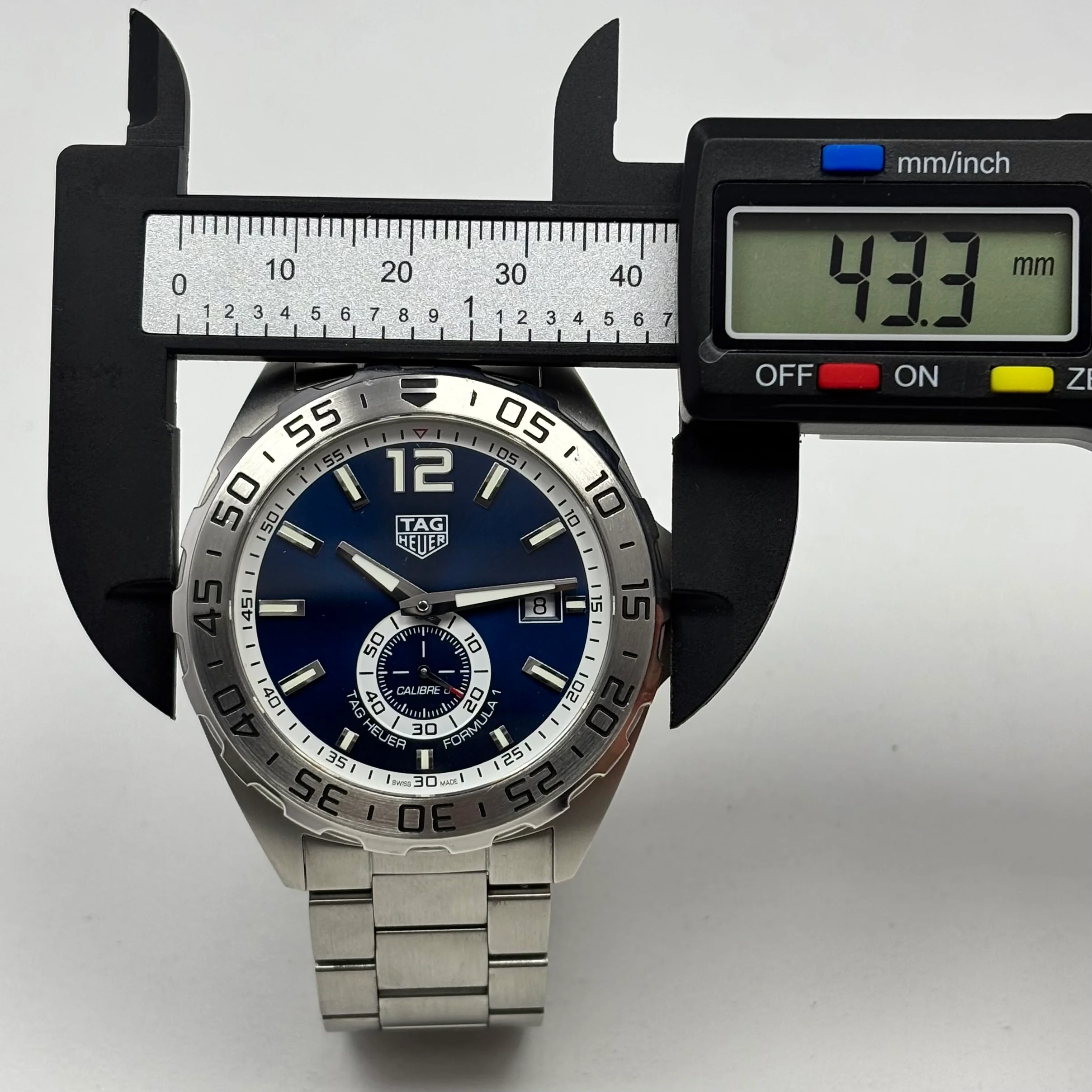 Reloj Tag Heuer Fórmula 1 Calibre 6 Automático - Image 8