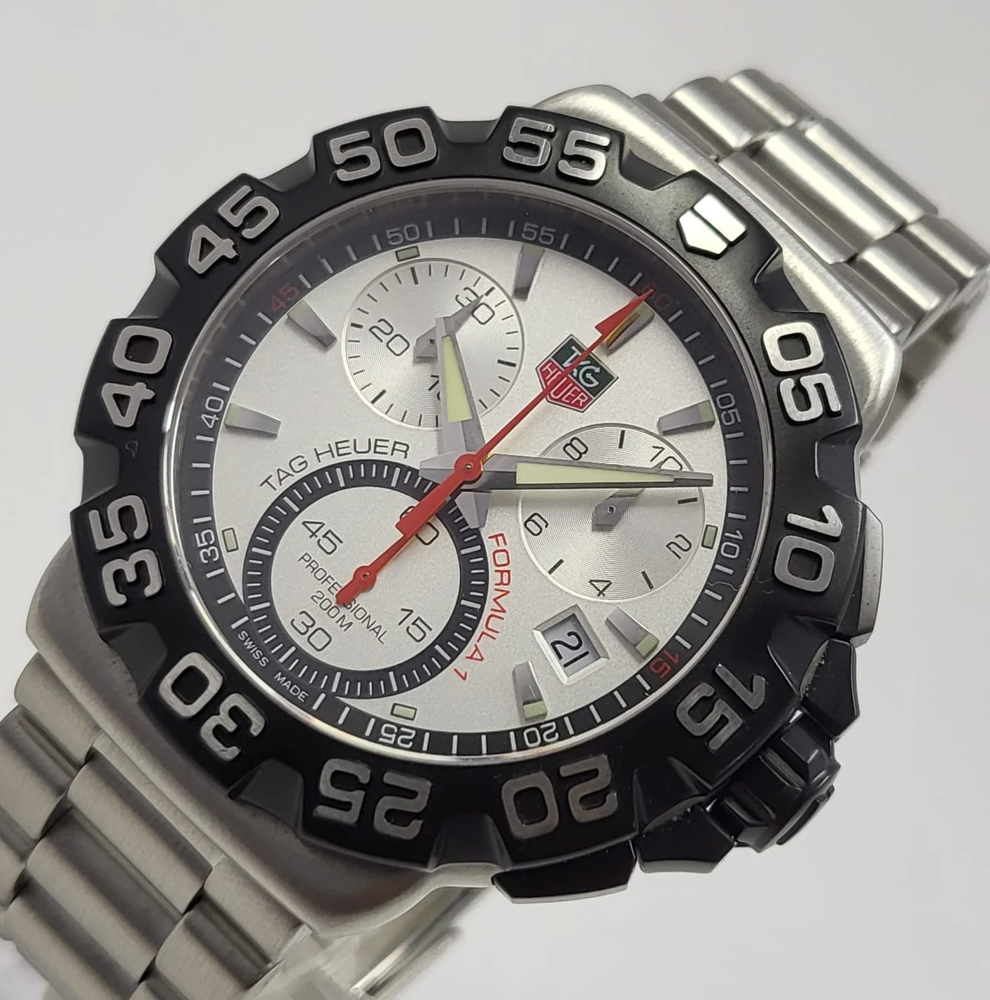 Reloj Tag Heuer Fórmula 1 Blanco Crono Quartz - Image 2