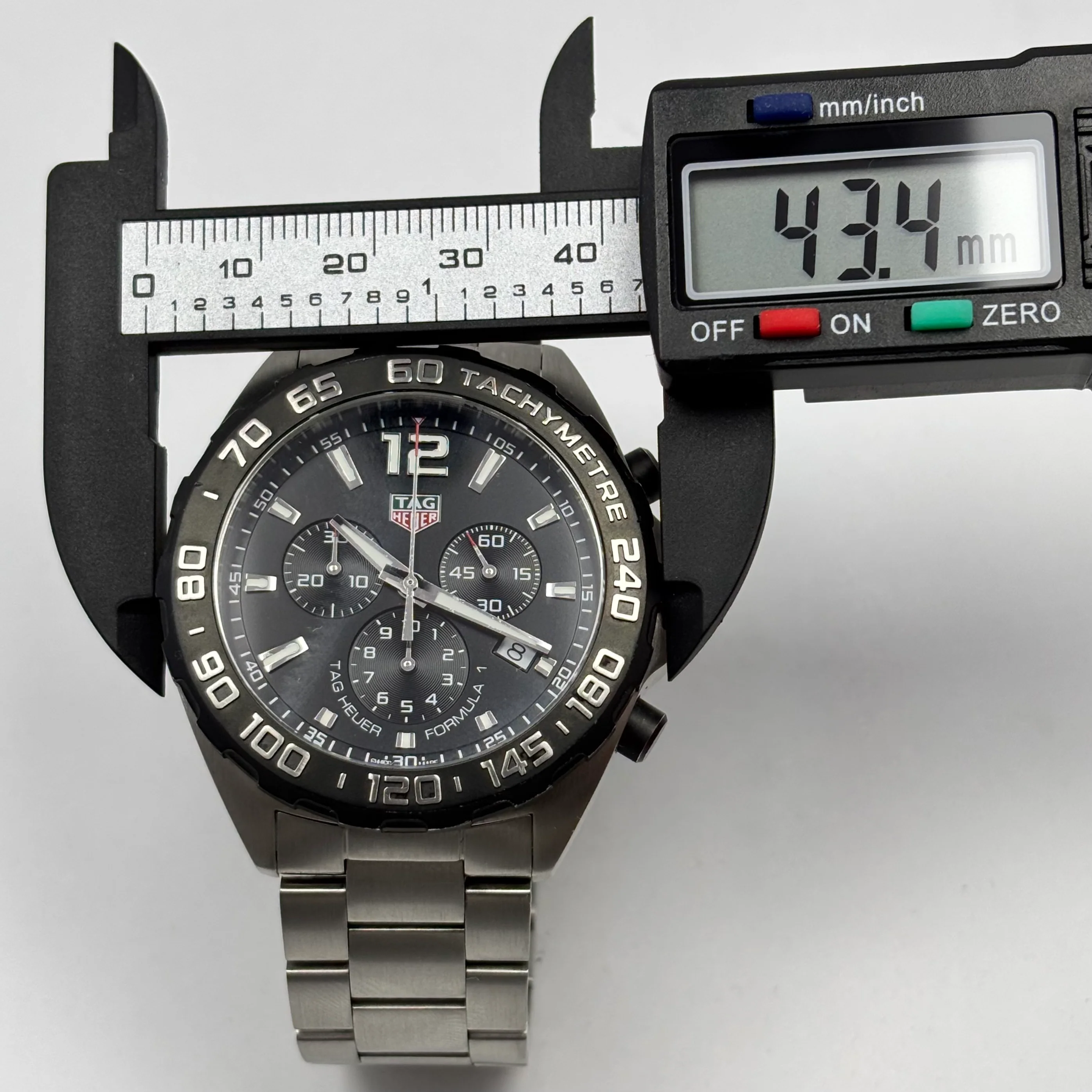 Reloj Tag Heuer Fórmula 1 Crono Quartz - Image 9