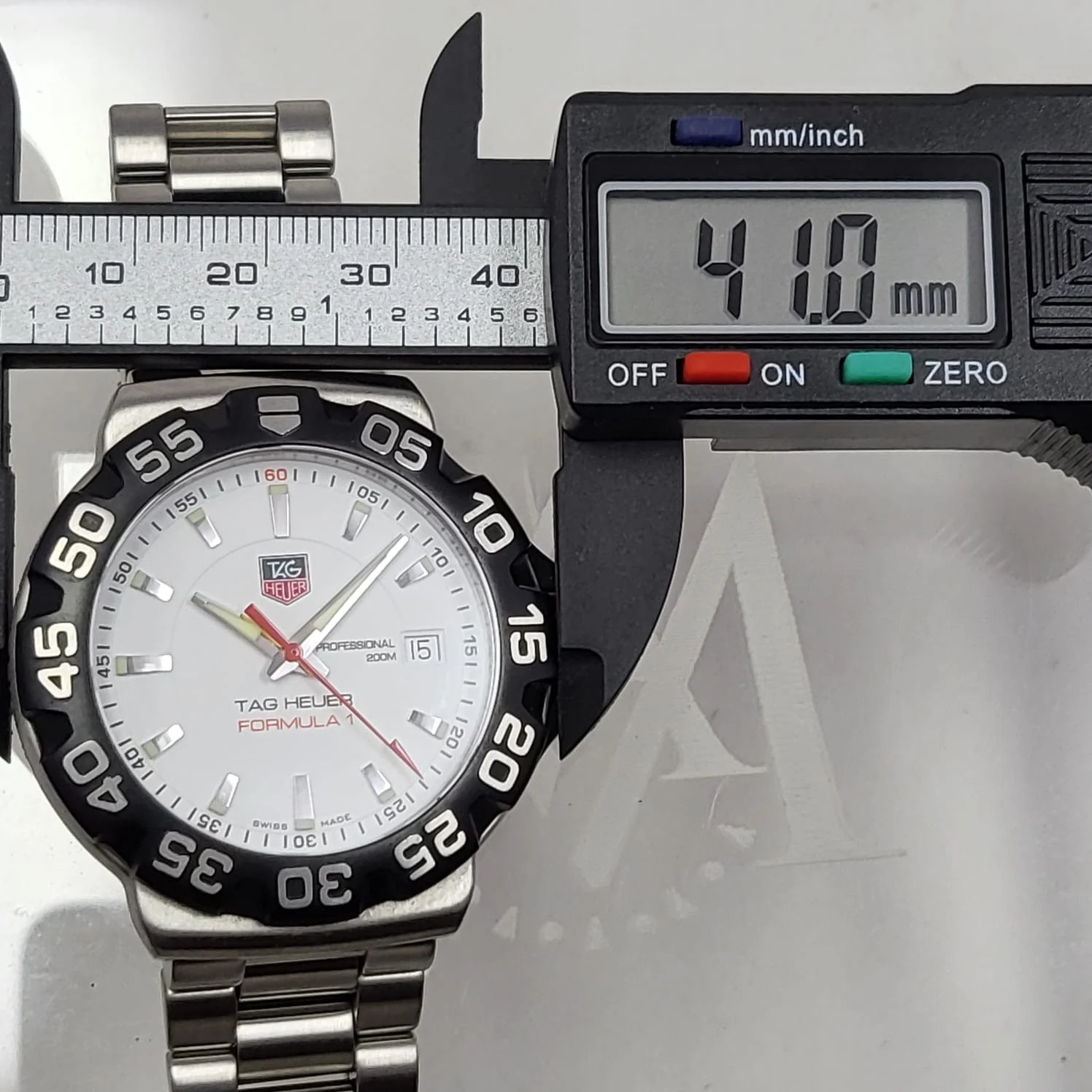 Reloj Tag Heuer Fórmula 1 Quartz - Image 8