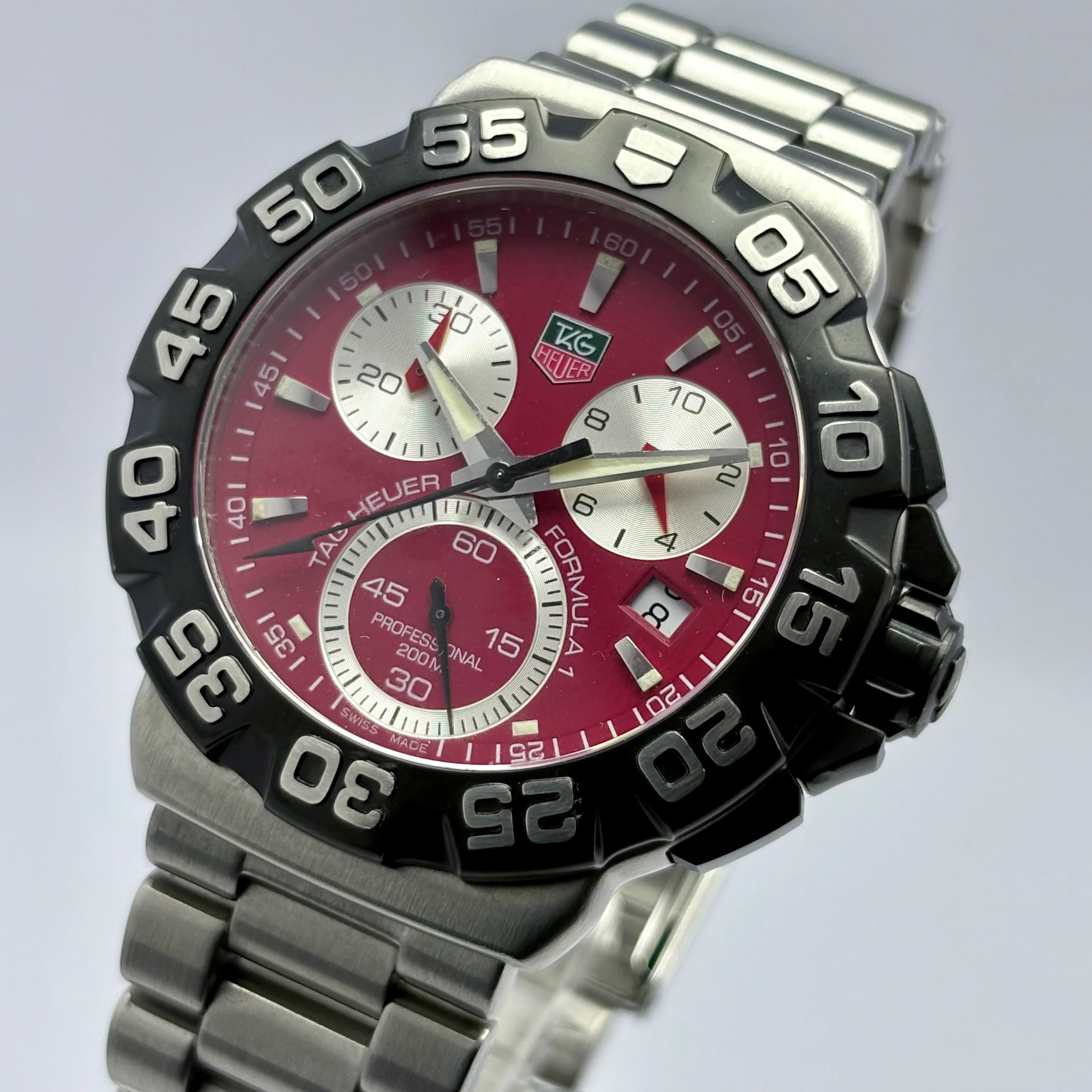 Reloj Tag Heuer Fórmula 1 Quartz Rojo - Image 3