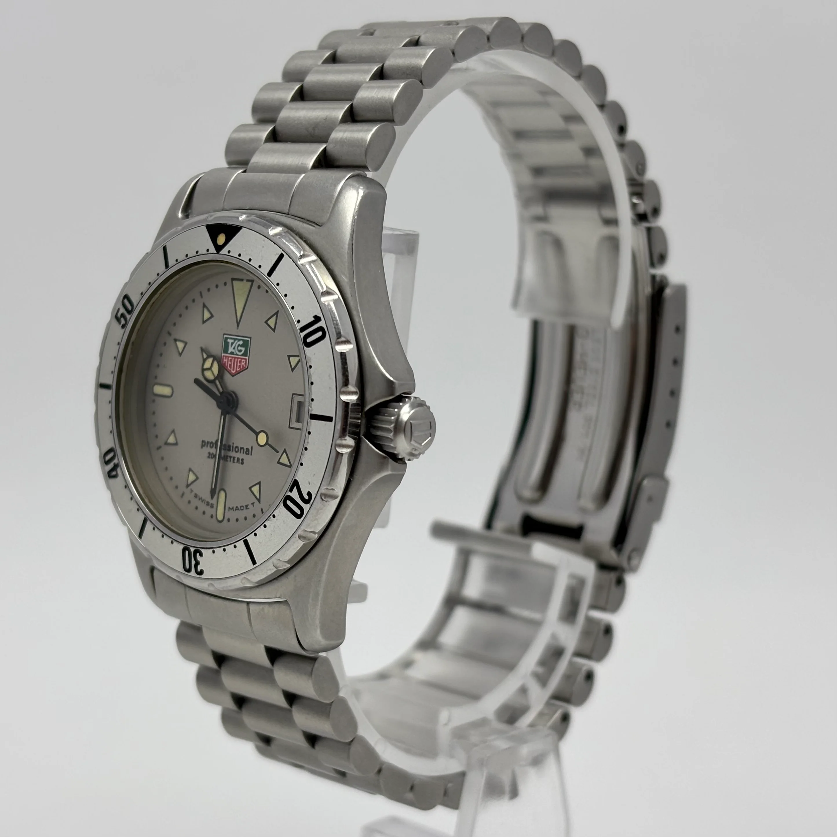 Reloj Tag Heuer Professional Serie 2000 Quartz - Image 3