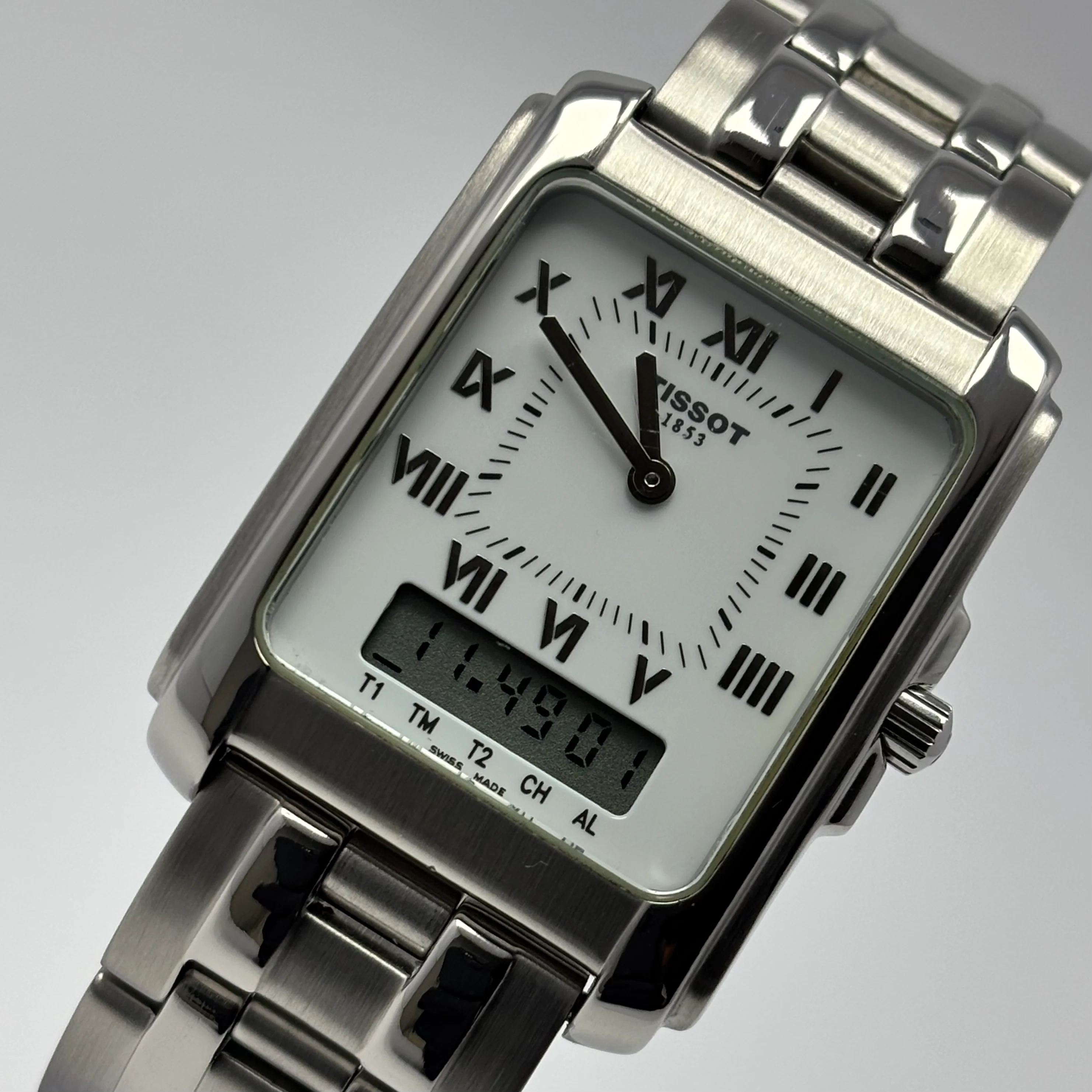 Reloj Tissot Análogo Digital Quartz D130 / 230k - Image 2