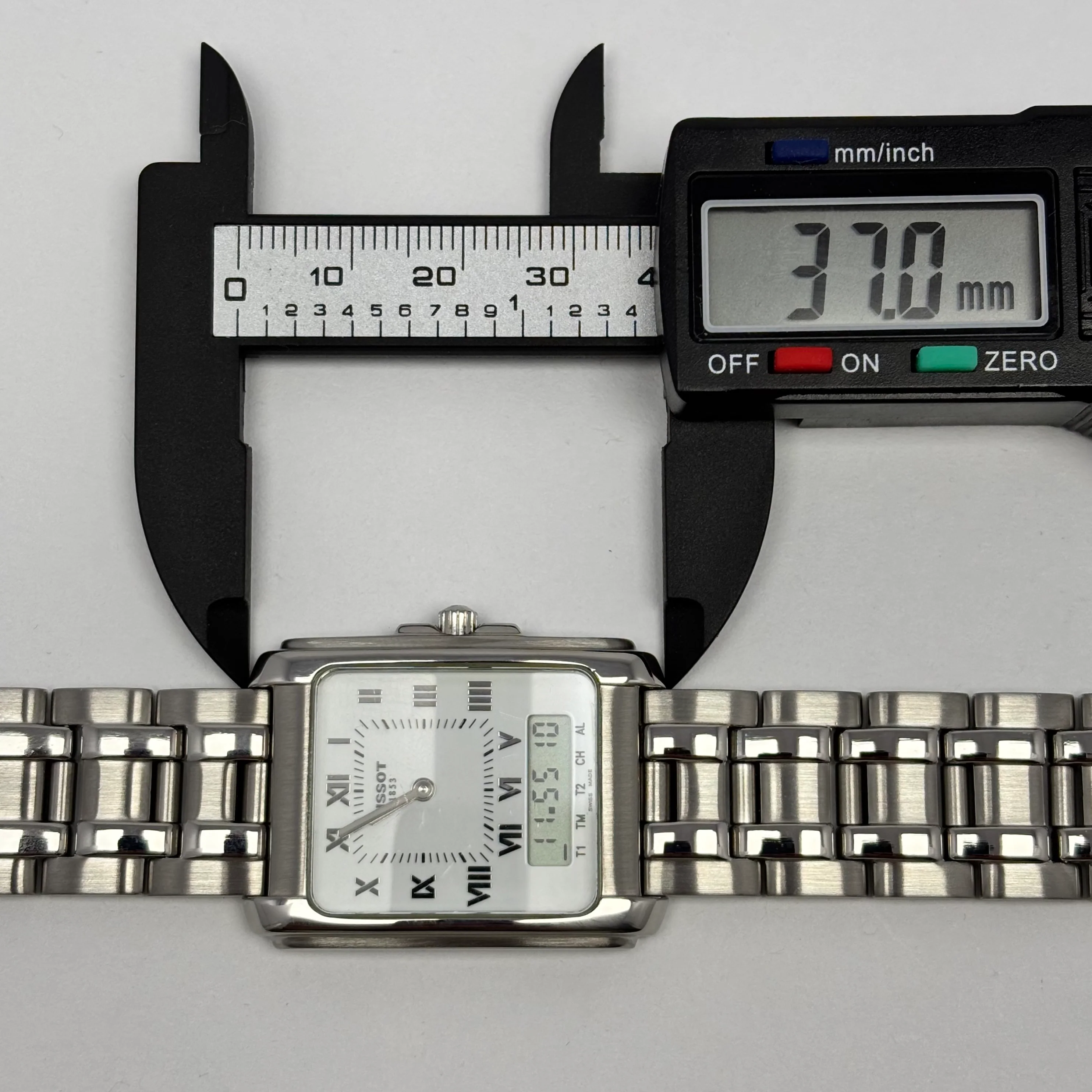 Reloj Tissot Análogo Digital Quartz D130 / 230k - Image 9