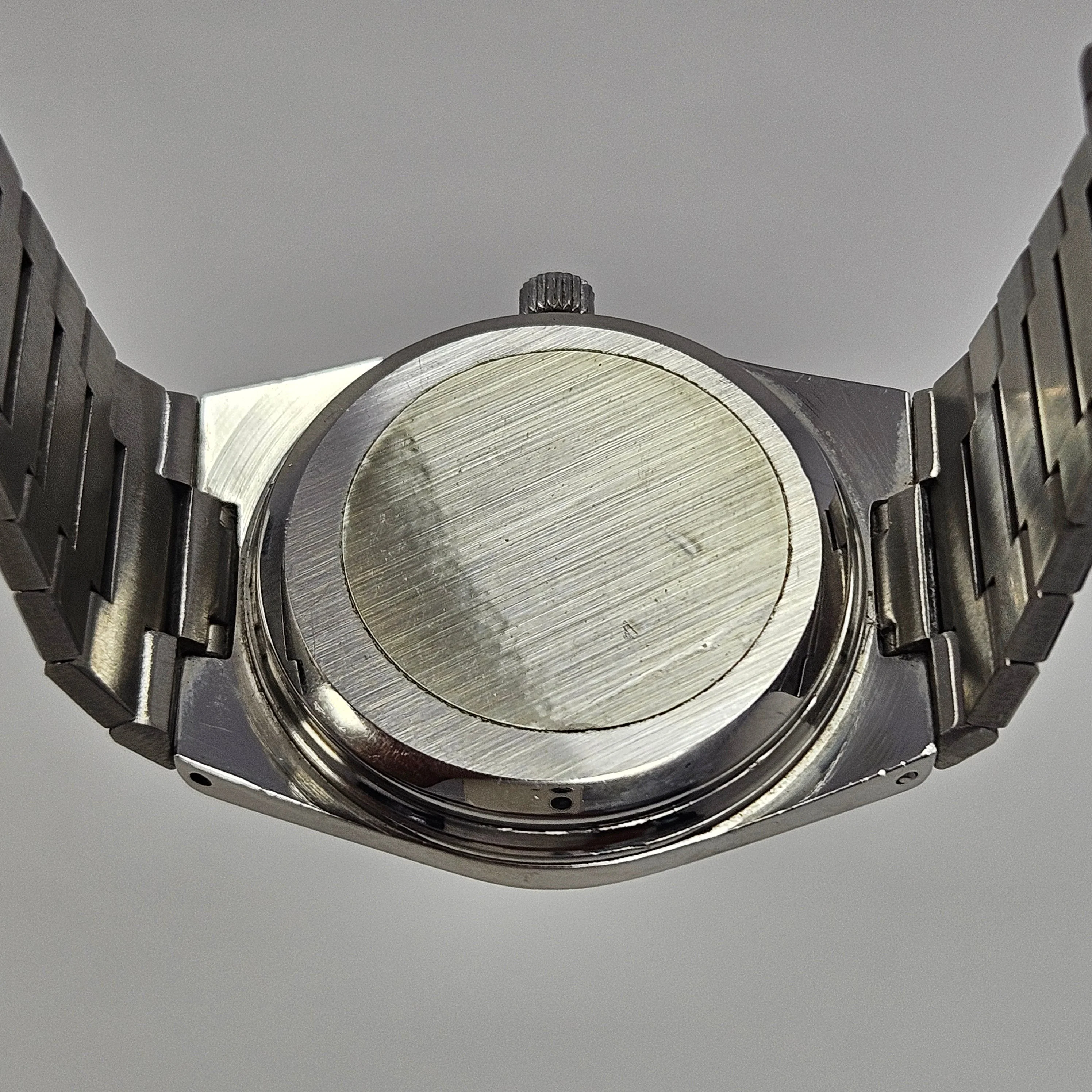 Reloj Tissot Seastar Quartz Vintage - Image 6