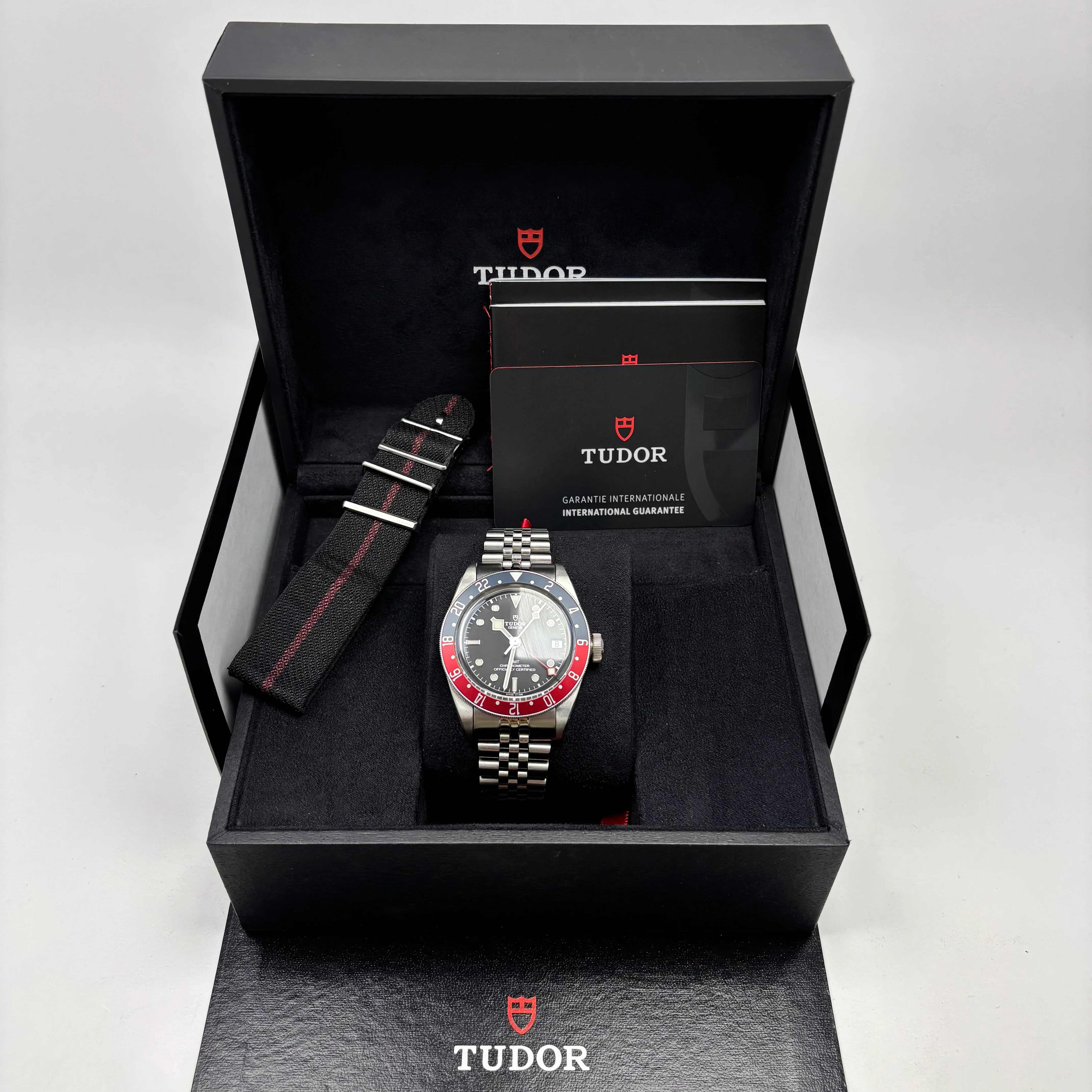 Reloj Tudor Black Bay GMT Pepsi Automático - Image 2