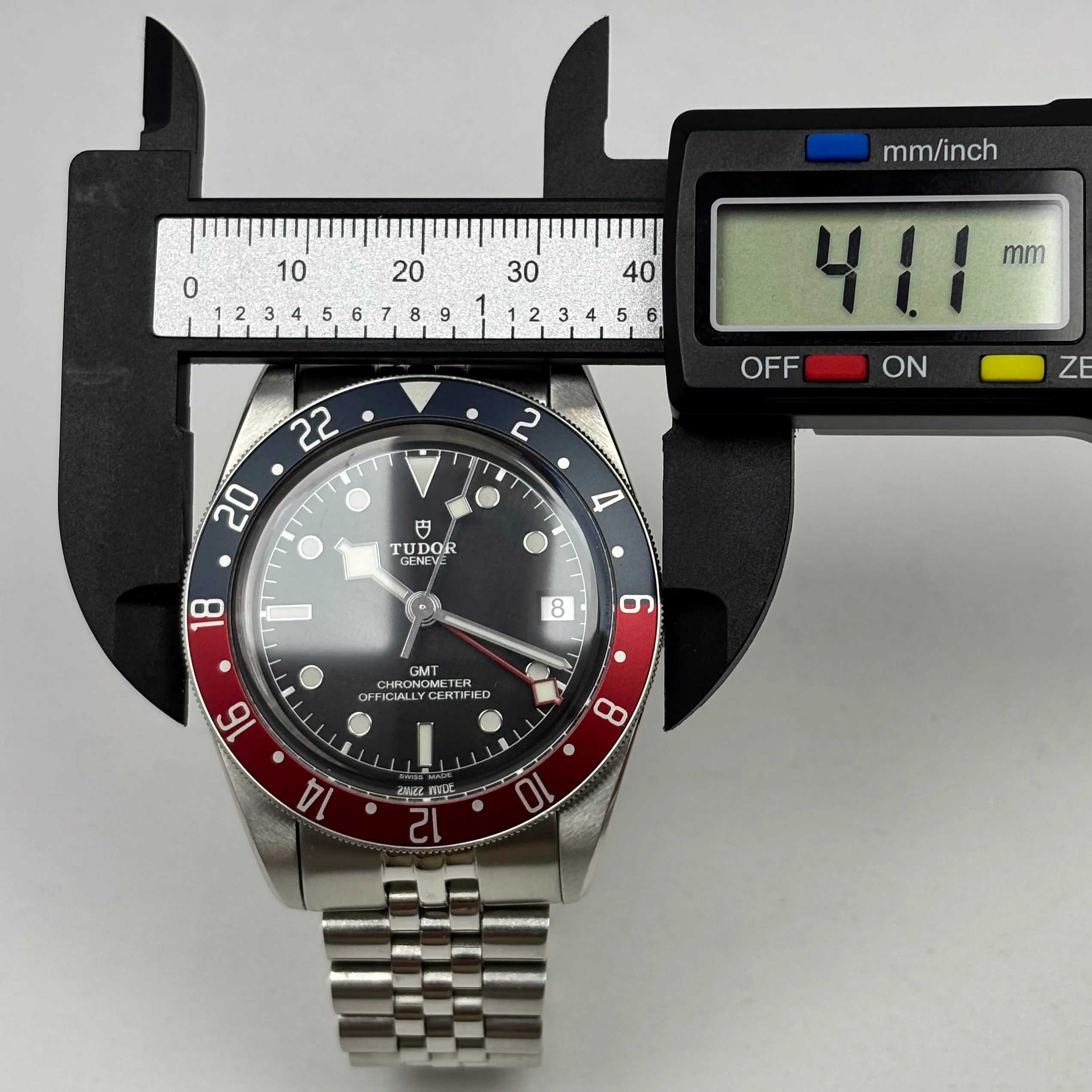 Reloj Tudor Black Bay GMT Pepsi Automático - Image 8