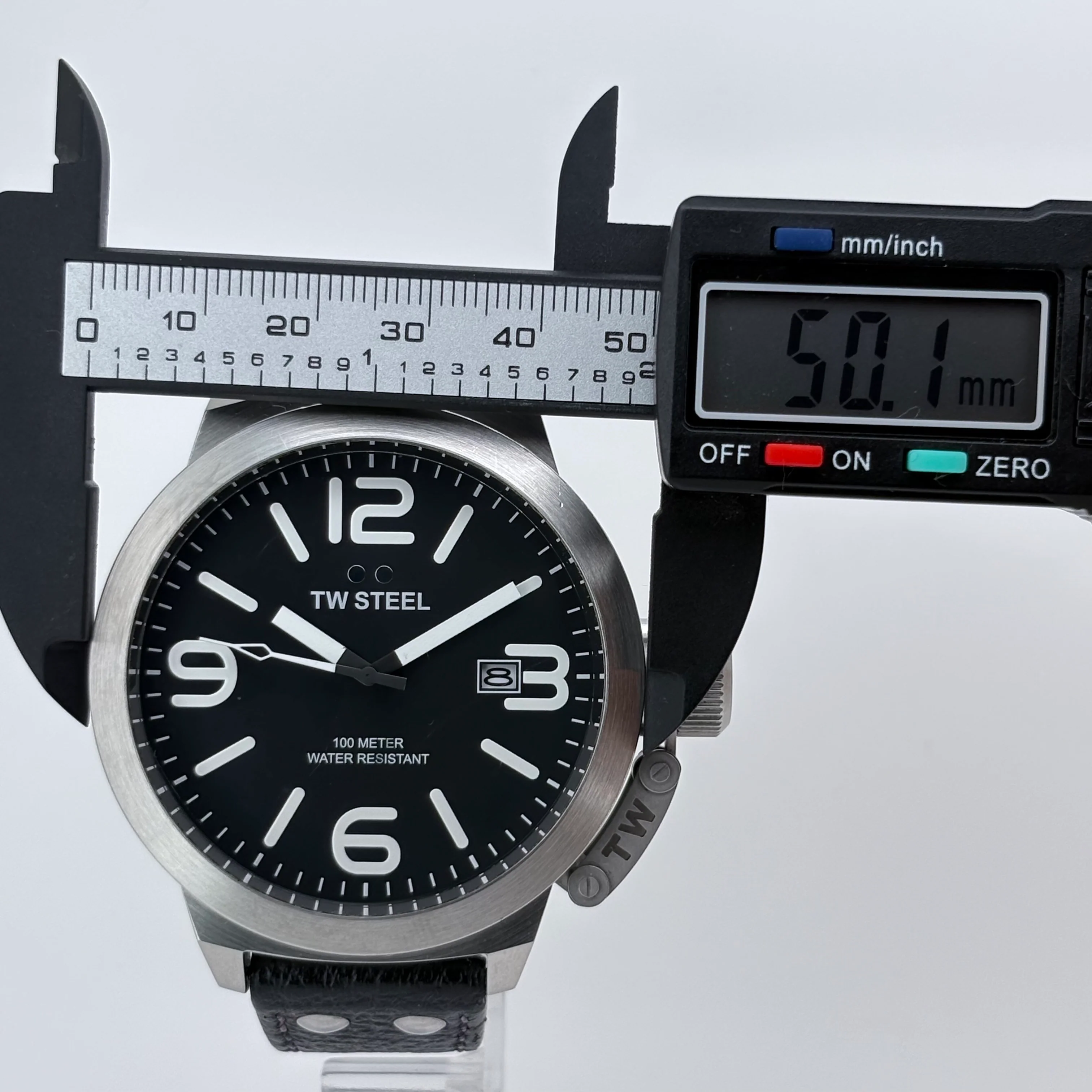 Reloj TW Steel CS2 Canteen Quartz - Image 11