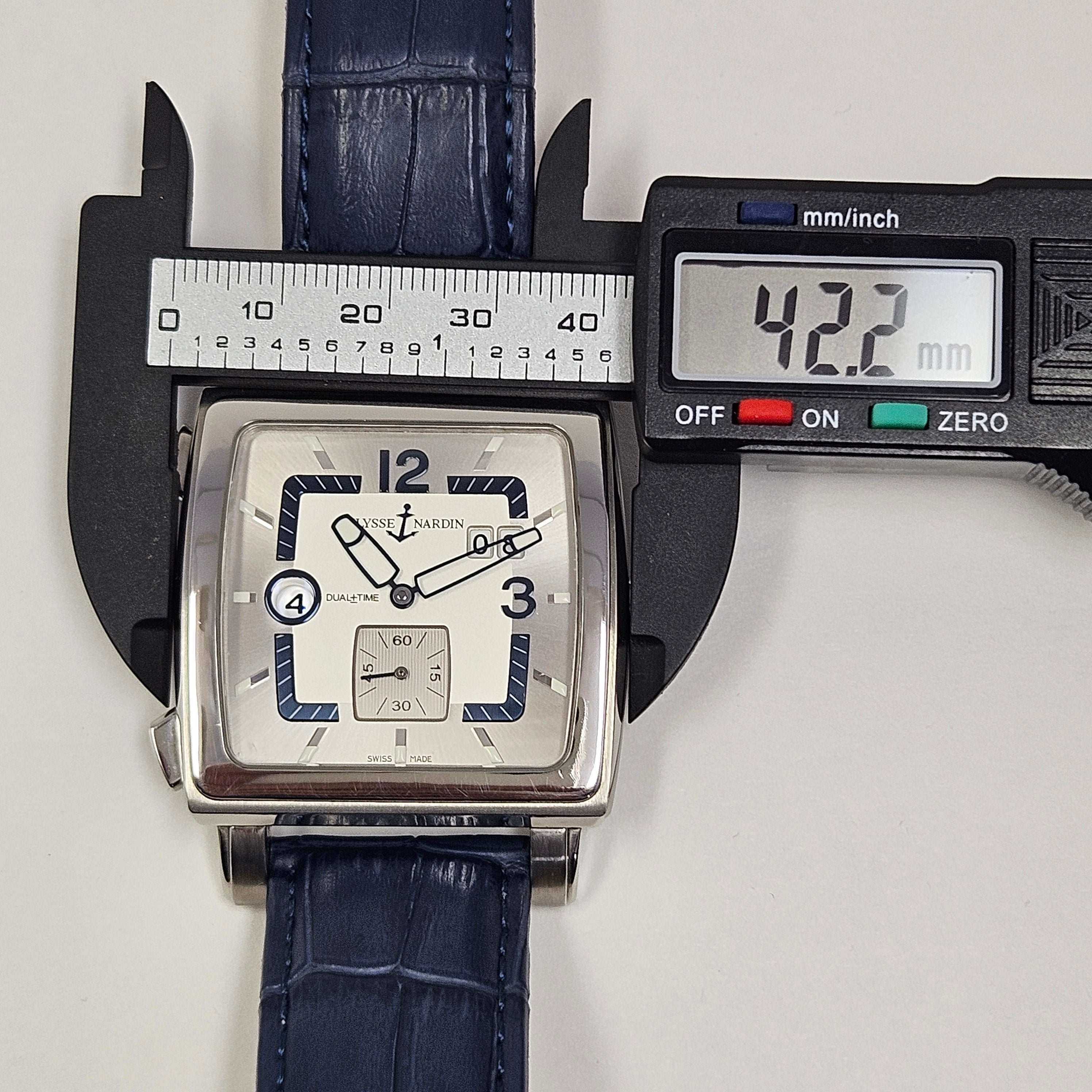 Reloj Ulysse Nardin Cuadrato Dual Time Automático | DN - Image 8
