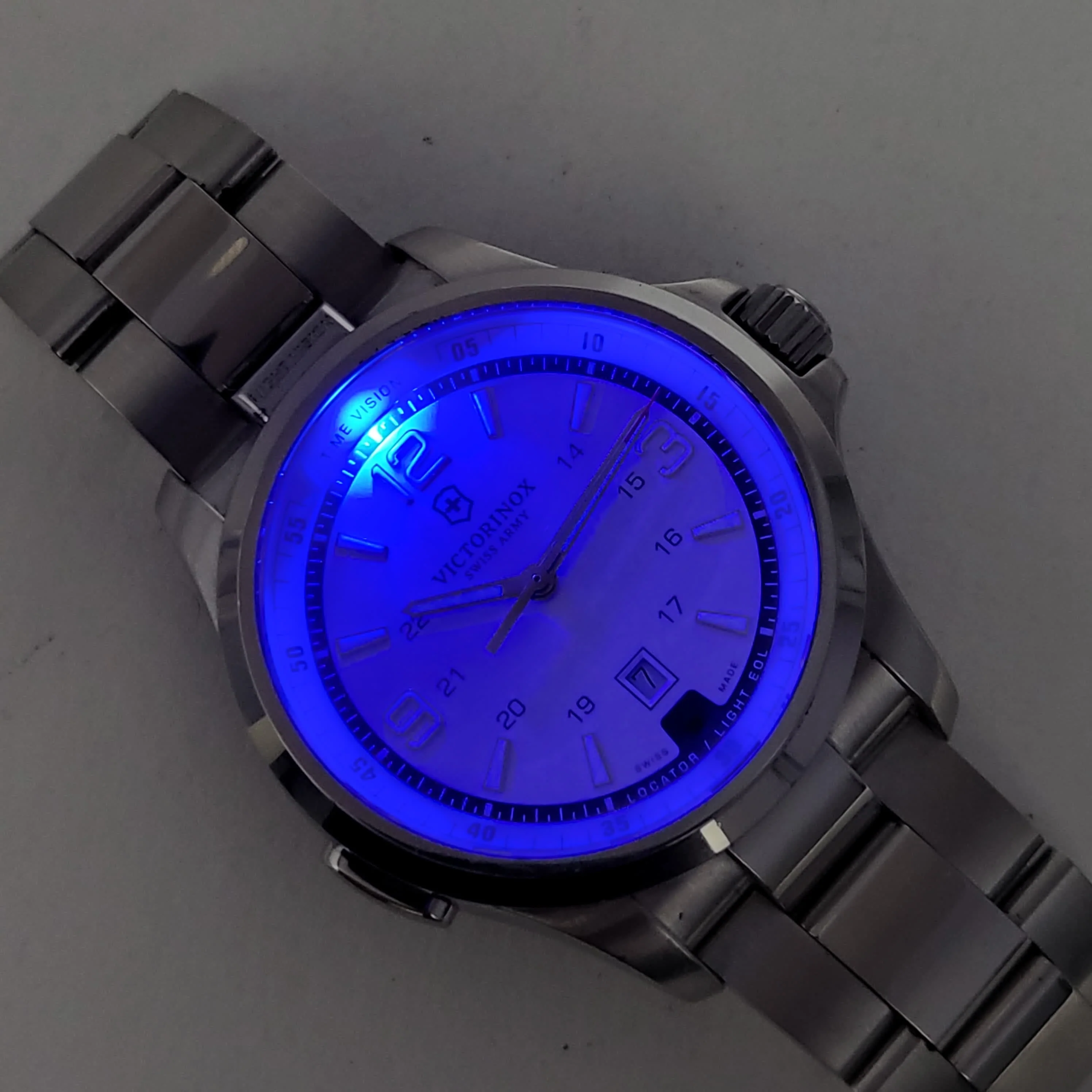 Reloj Victorinox Night Vision Quartz - Image 9