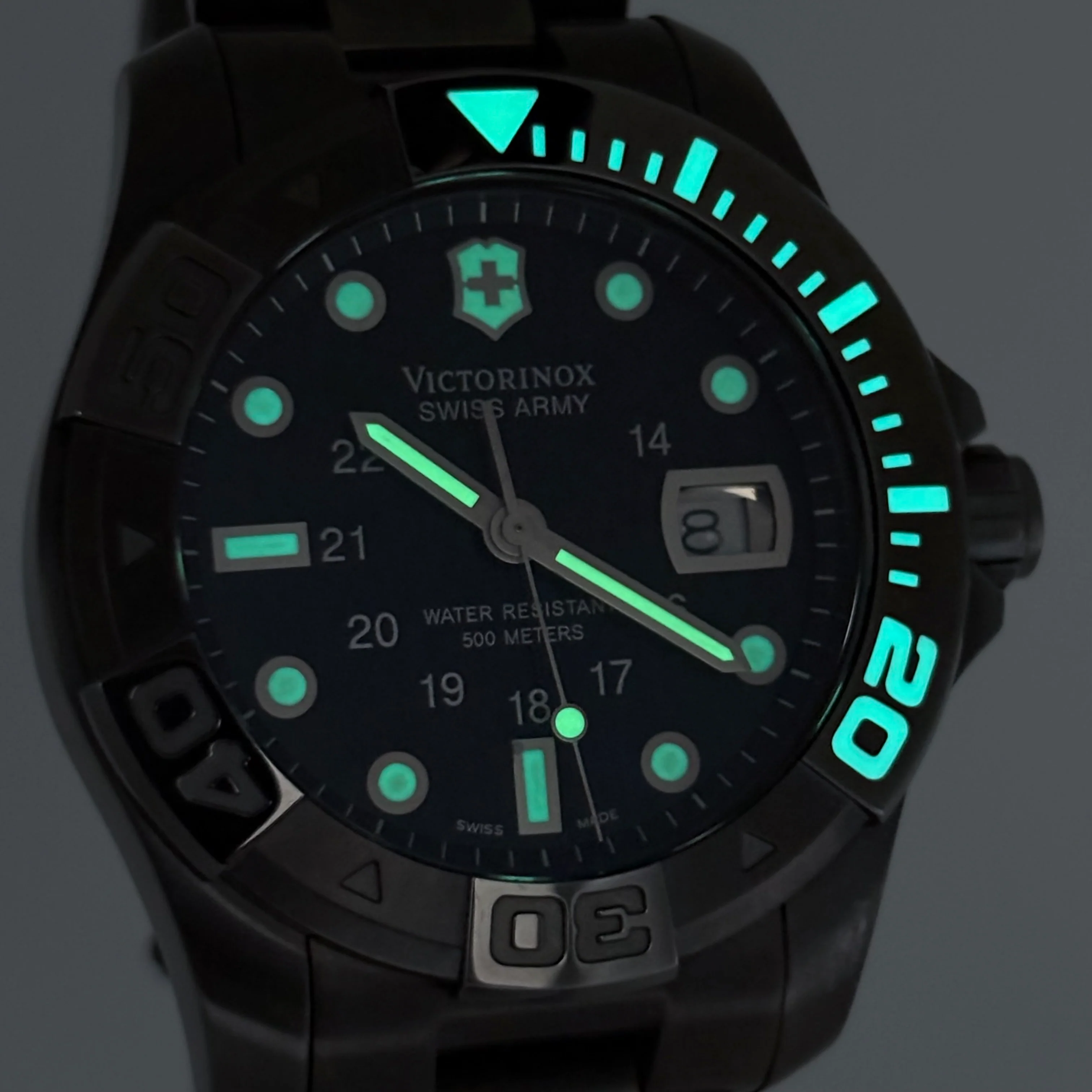 Reloj Victorinox Swiss Army Dive Master Marine 500 Black Ice Quartz 3️⃣ - Image 3