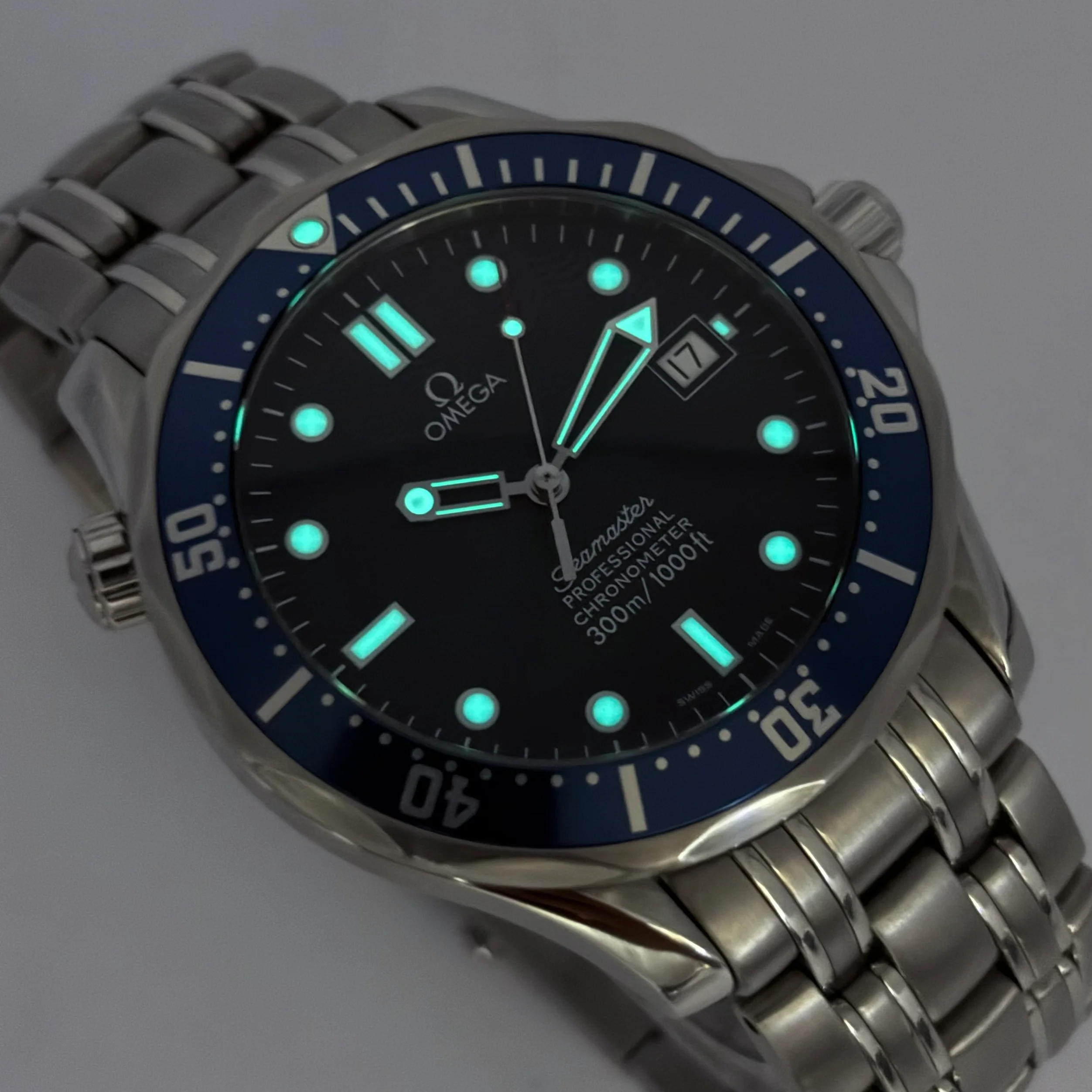 Reloj Omega Seamaster 300M “James Bond” Automático - Image 2