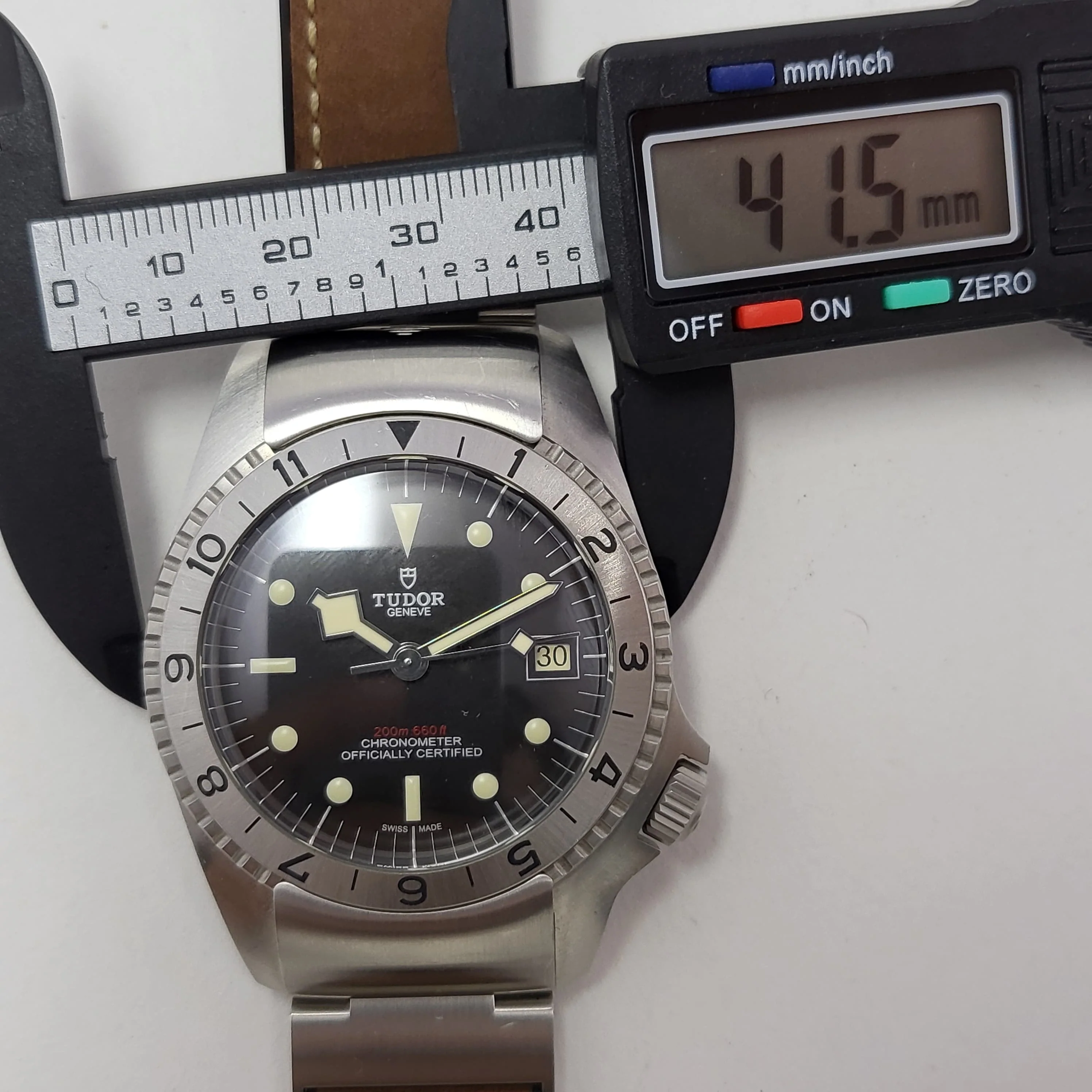 Reloj Tudor Black Bay P01 Automático - Image 9